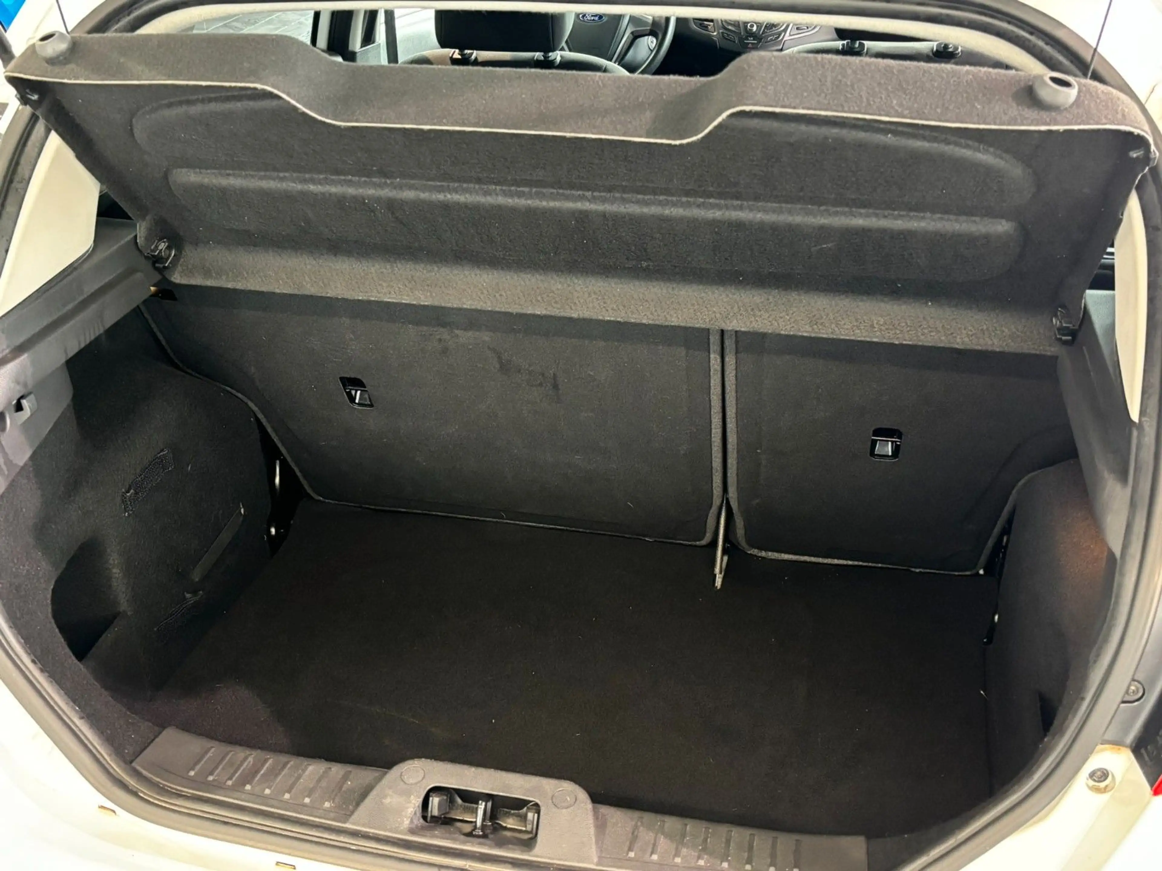 Ford Fiesta Trend  Klima Winterpaket PDC — photo 15