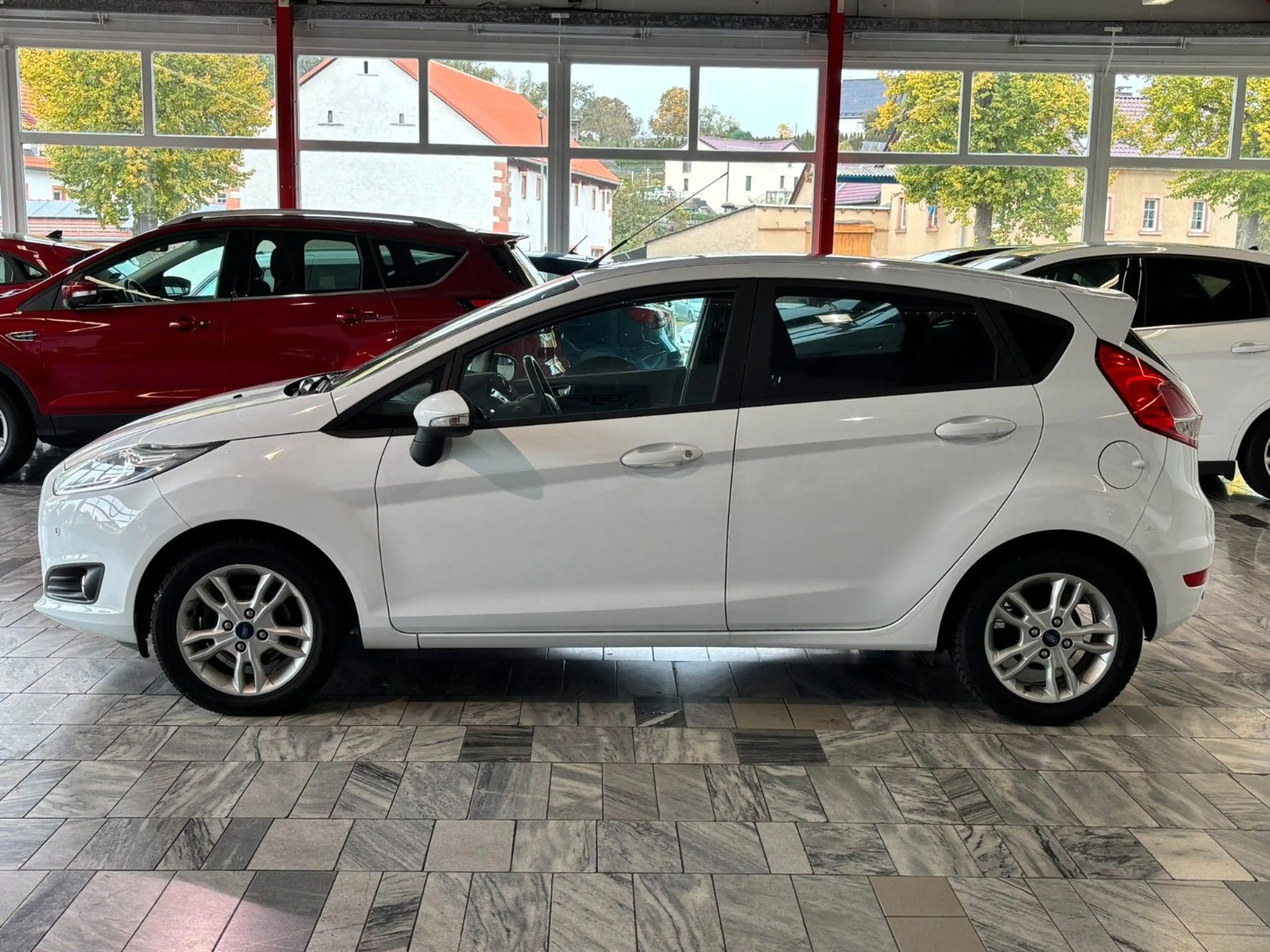 Ford Fiesta Trend  Klima Winterpaket PDC — photo 2