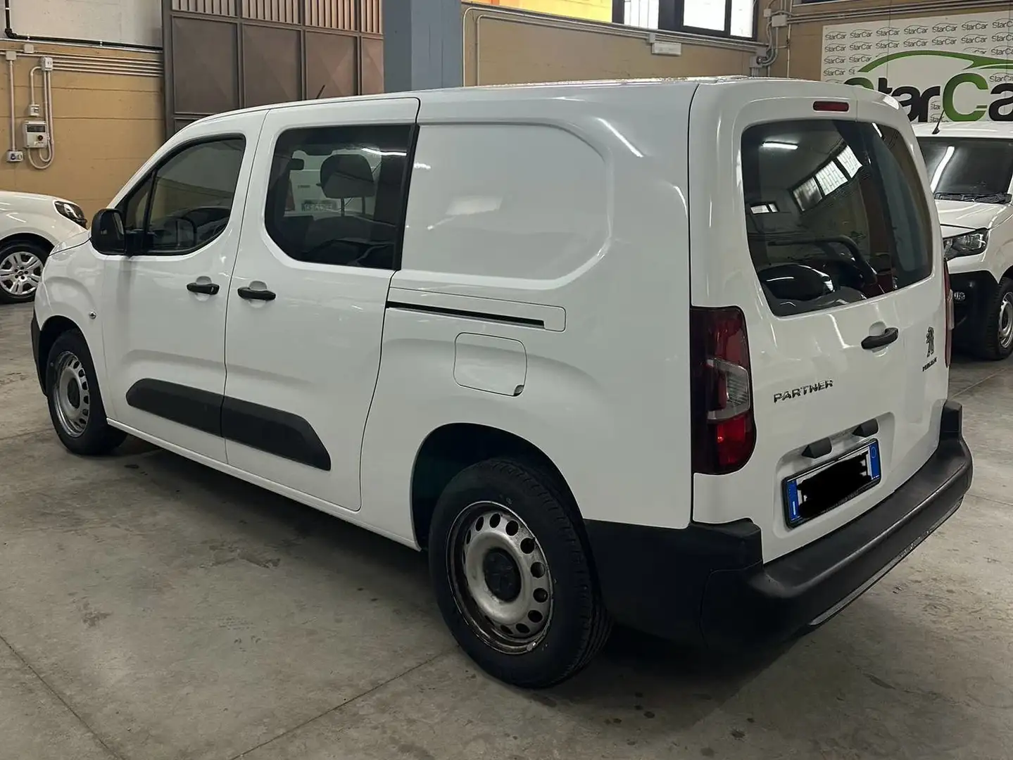 Peugeot Rifter Partner 1.5 102 Cv Maxi 5 Posti N1 Autocarro Bianco - 2