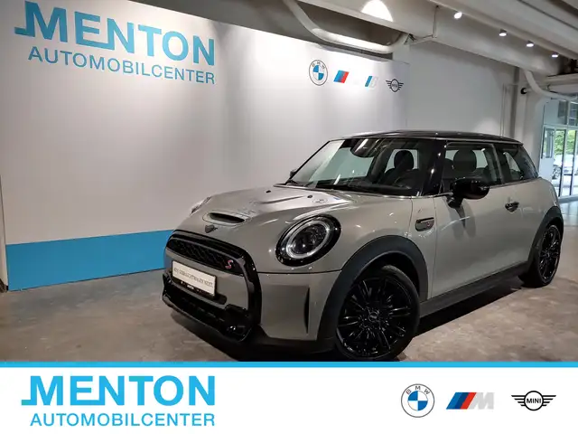 MINI Cooper S Classic Trim Navi/LED/Tempomat/Klimaaut./Shz/17"