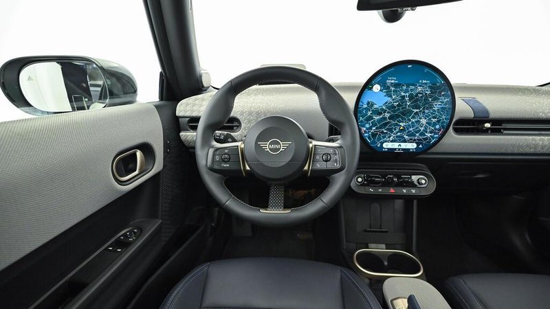 MINI Cooper S Favoured Trim — photo 14