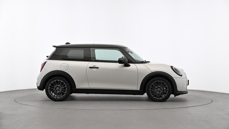 MINI Cooper S Favoured Trim — photo 3