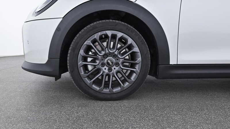 MINI Cooper S Favoured Trim — photo 10