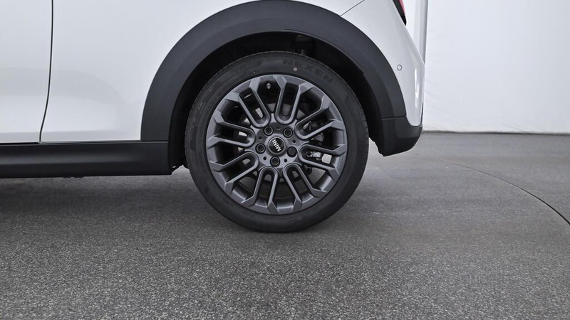 MINI Cooper S Favoured Trim — photo 12