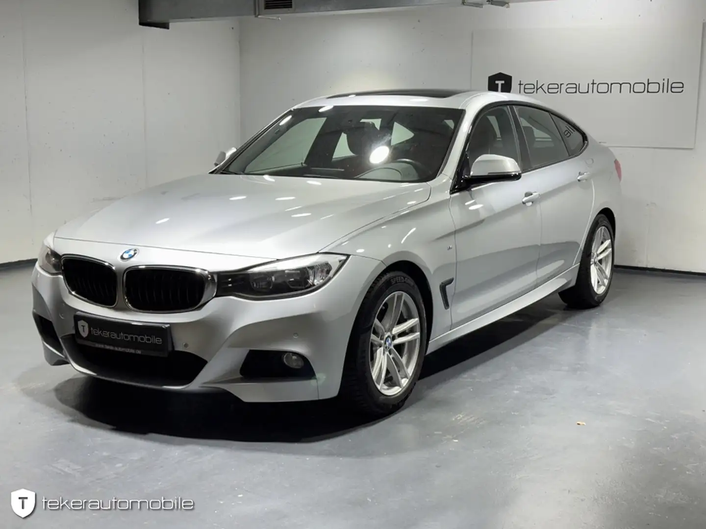 BMW 330 d GT *M-Sportpaket*Navi*Leder*Pano* Silber - 1