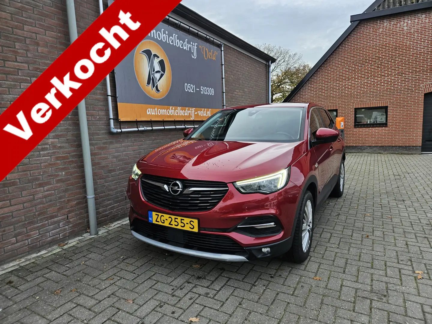 Opel Grandland X 1.5 CDTi Innovation Rood - 1