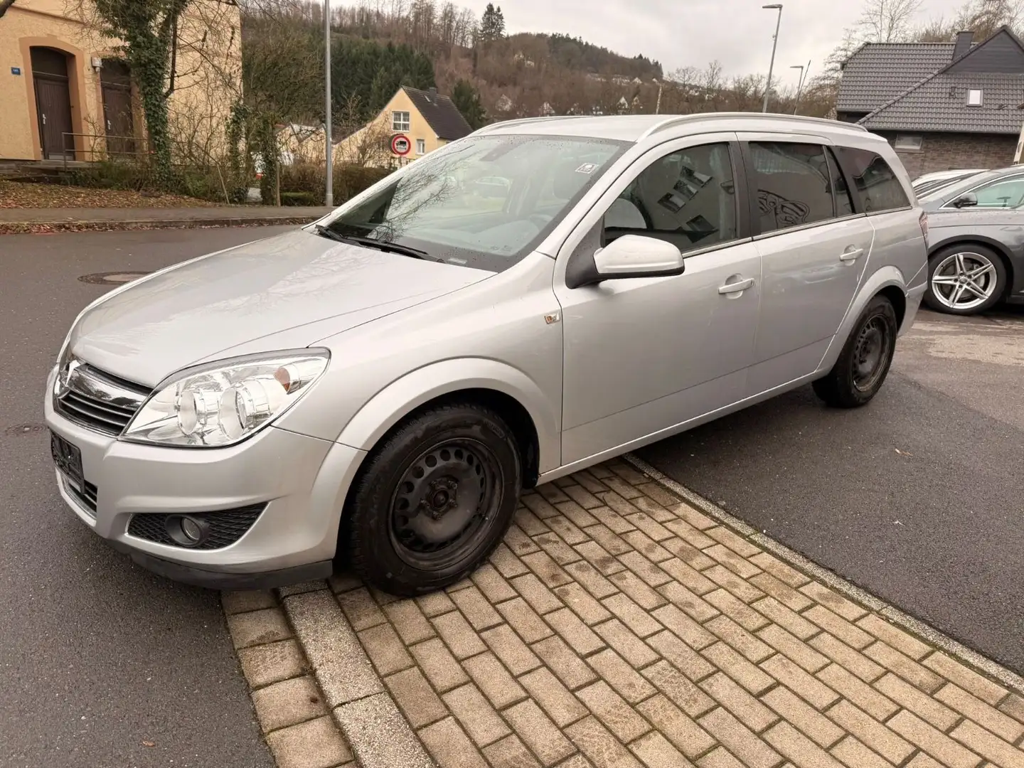 Opel Astra H Edition 1.6 1.Hand,Klima,Alu Silber - 1