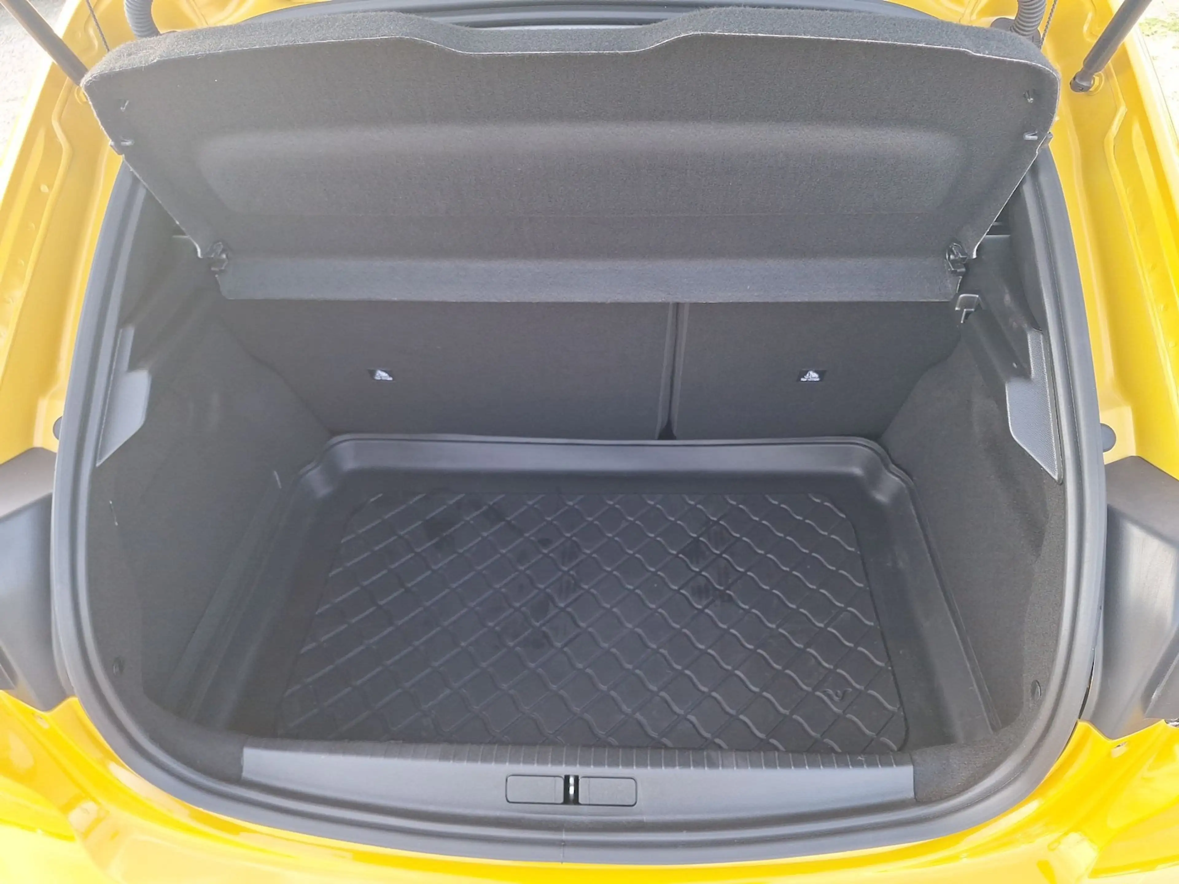 Peugeot 208 Allure Pack LED*adapt. Tempomat*digit.Cockpit* — photo 11