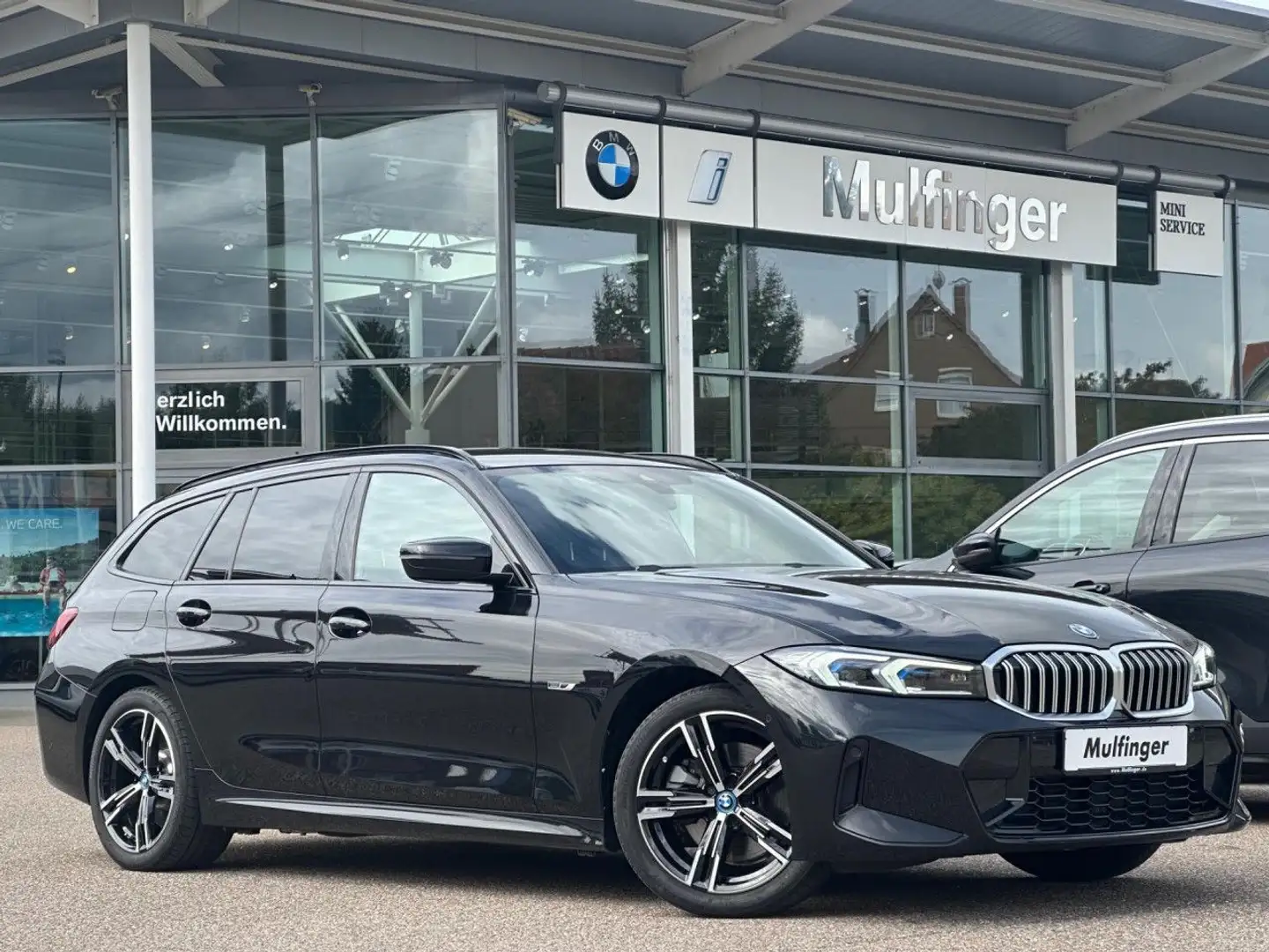 BMW 320 e T. M Sport HUD LivePr.Kamera Ad-LED KomfZug Nero - 2