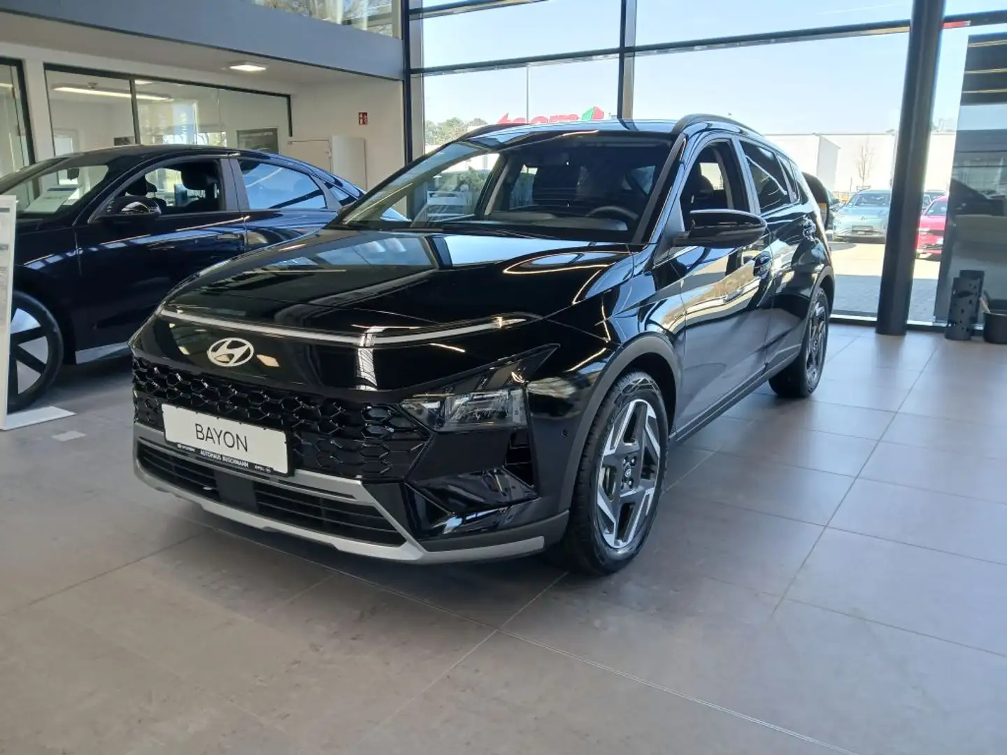 Hyundai BAYON 1.0 T-GDI DCT Prime +Assistenz-Paket+ Schwarz - 1