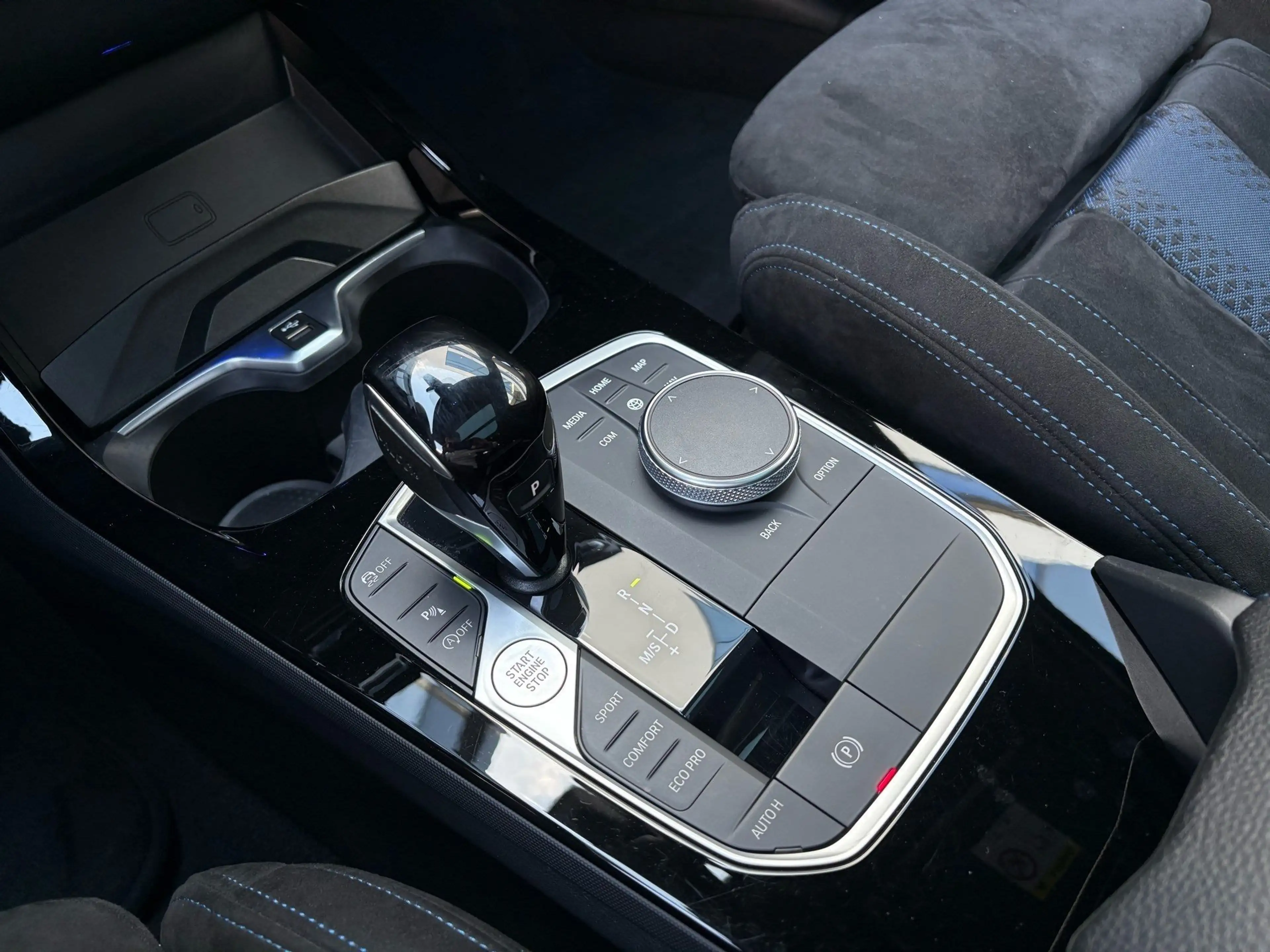 BMW 135 M135i xDrive M Sport AdapLED DA PA HuD Pano H/K — photo 13