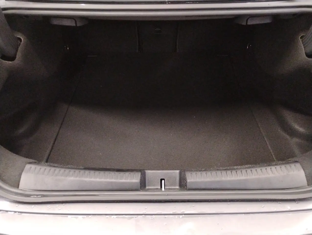 Mercedes-Benz CLA снимка Mercedes-Benz CLA