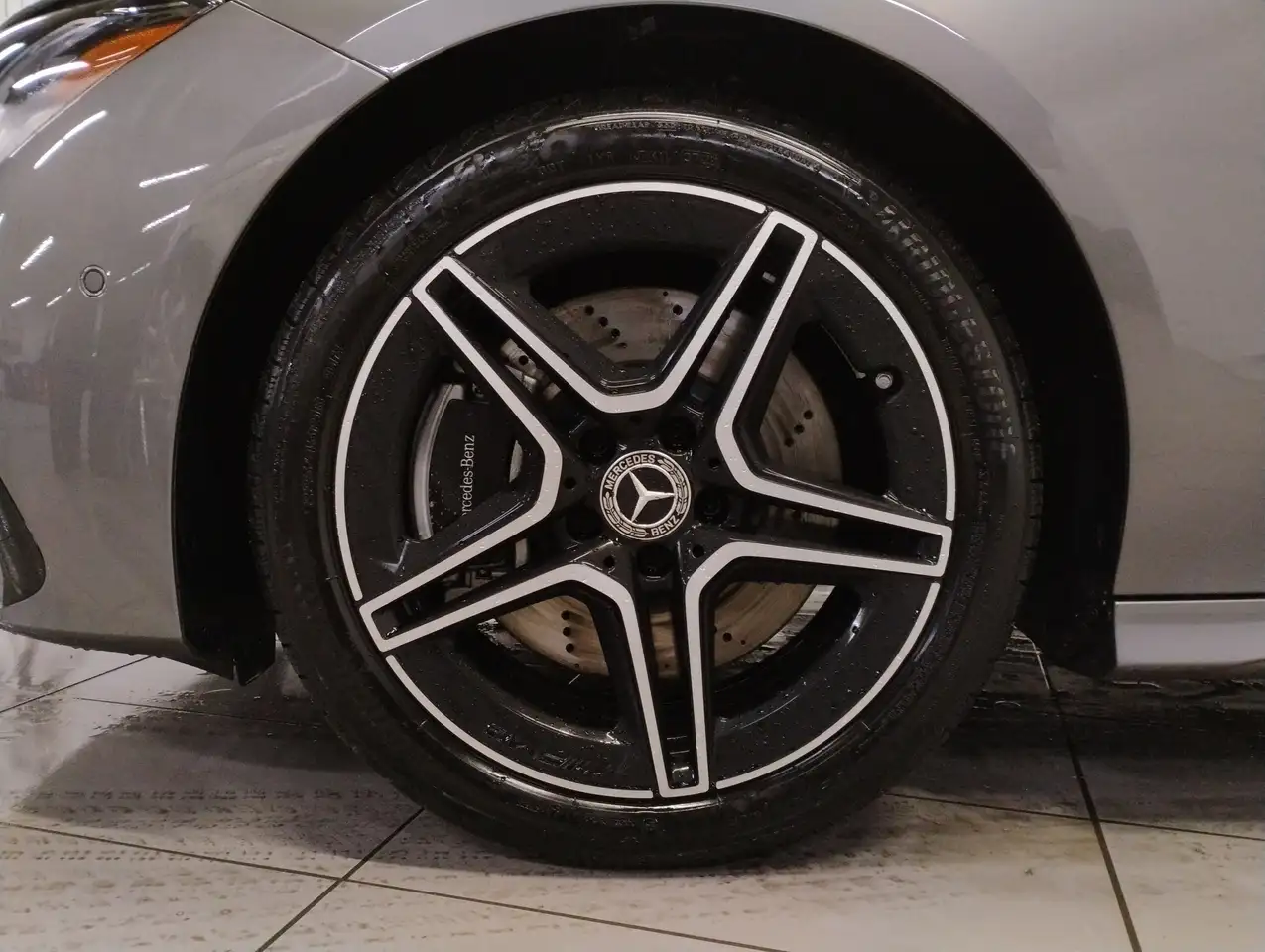 Mercedes-Benz CLA снимка Mercedes-Benz CLA
