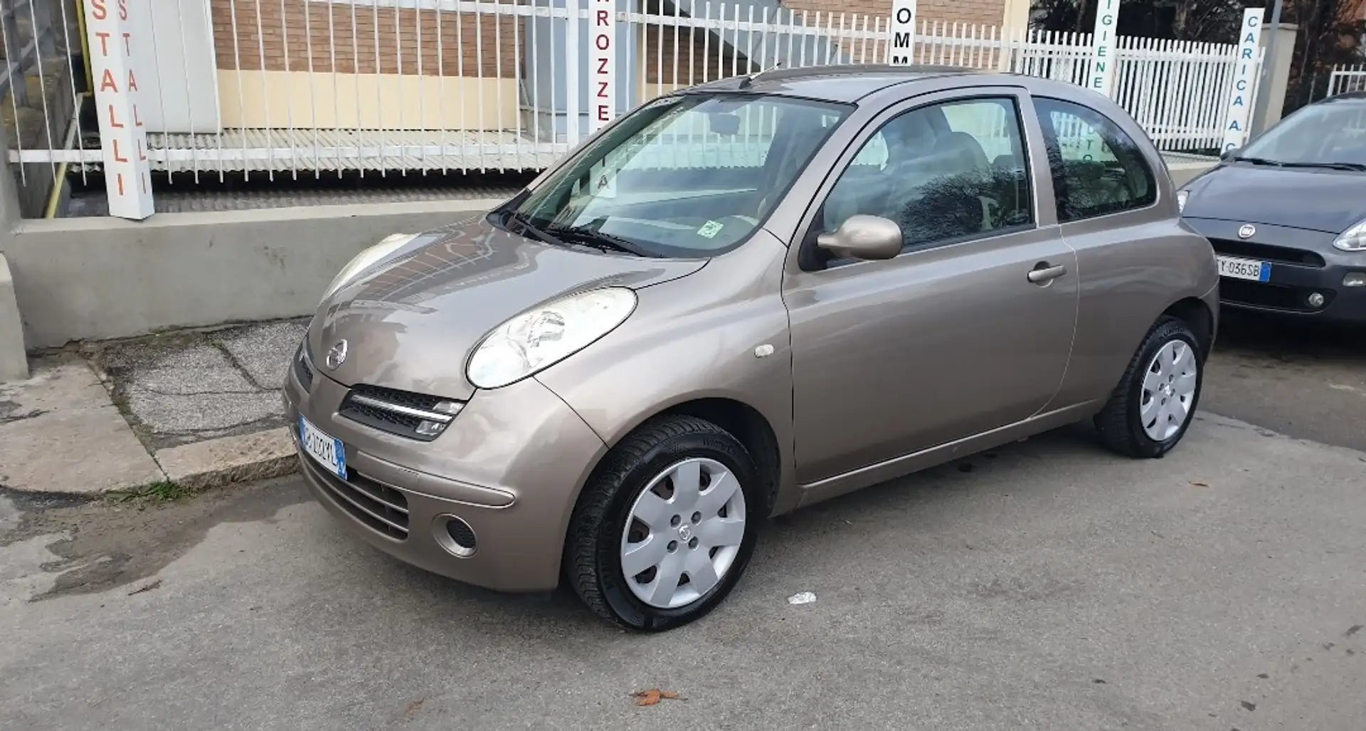 Nissan Micra 3p 1.2 Acenta - 1