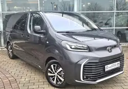 Toyota Proace (Verso) Verso 2,2 l D L2 (8 Si.) Automatik Teamplayer