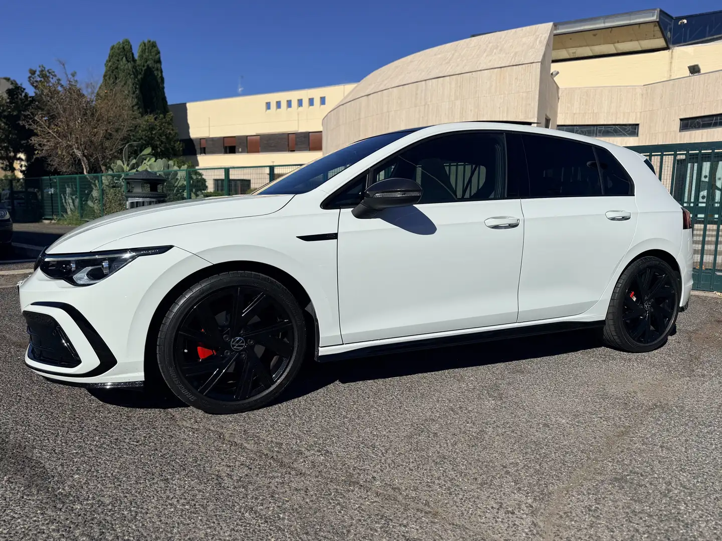 Volkswagen Golf 1.5 eTSI 130cv DSG R-Line TETTO APRIBILE Strafull! Blanc - 1