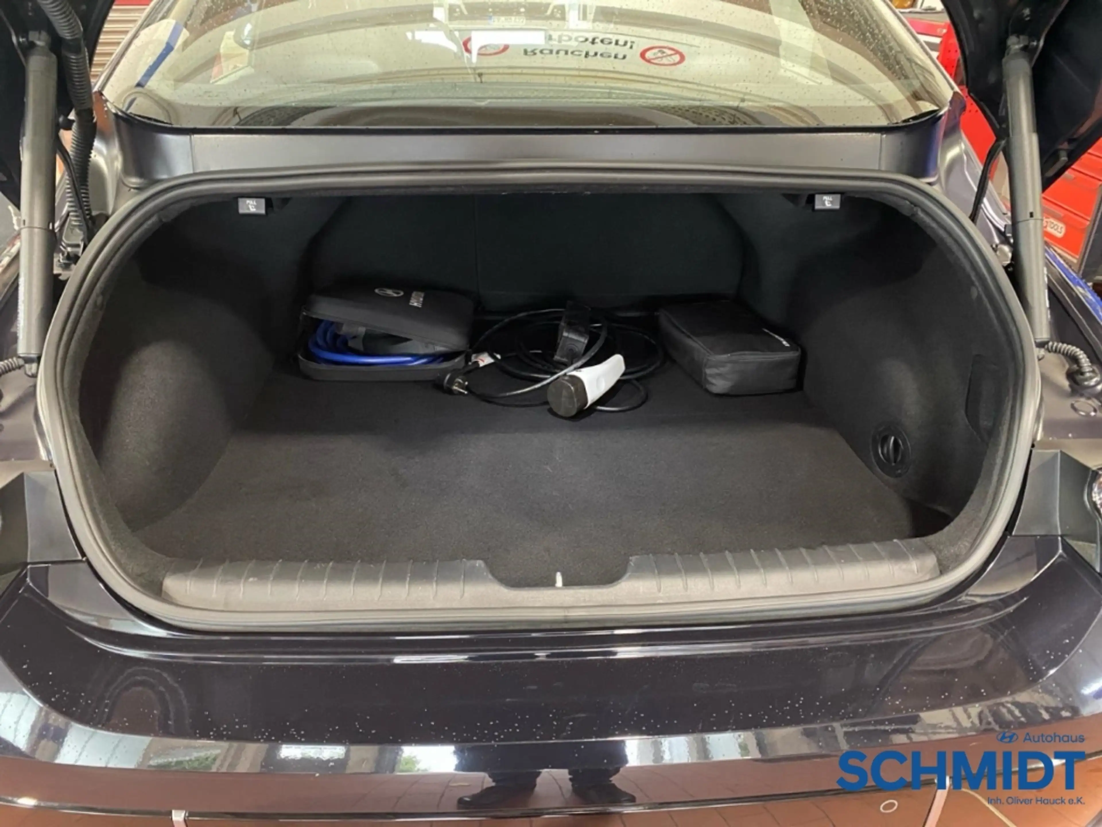 Hyundai IONIQ 6 Basis Elektro Navi Digit. Cockpit LED ACC El. Heck — photo 12