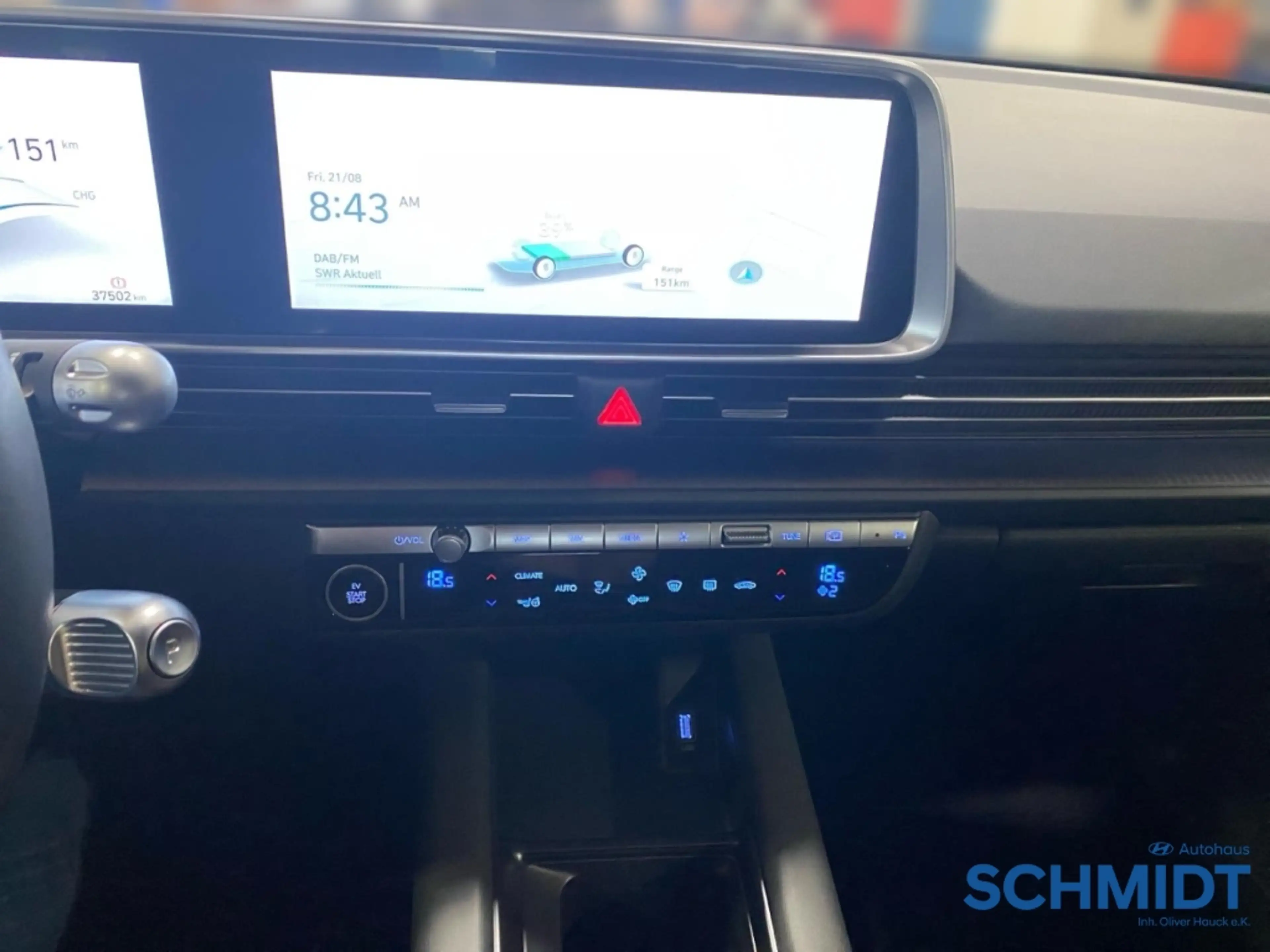 Hyundai IONIQ 6 Basis Elektro Navi Digit. Cockpit LED ACC El. Heck — photo 9