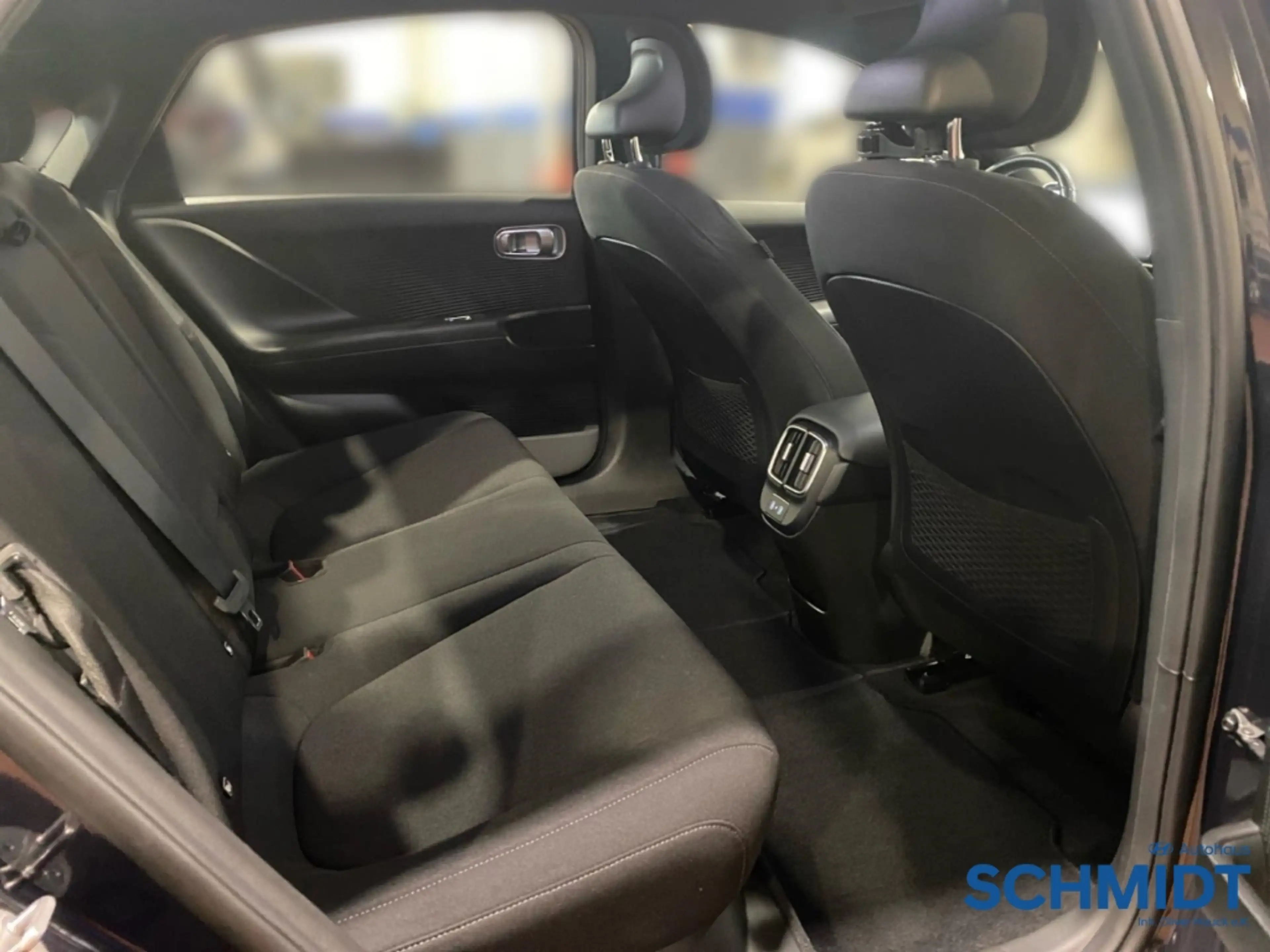 Hyundai IONIQ 6 Basis Elektro Navi Digit. Cockpit LED ACC El. Heck — photo 13