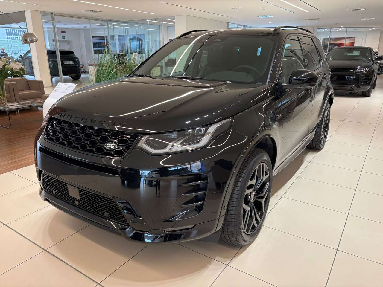 Land Rover Discovery Sport P270e AWD Auto Landmark