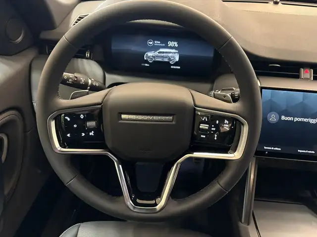 Land Rover Discovery Sport view 14