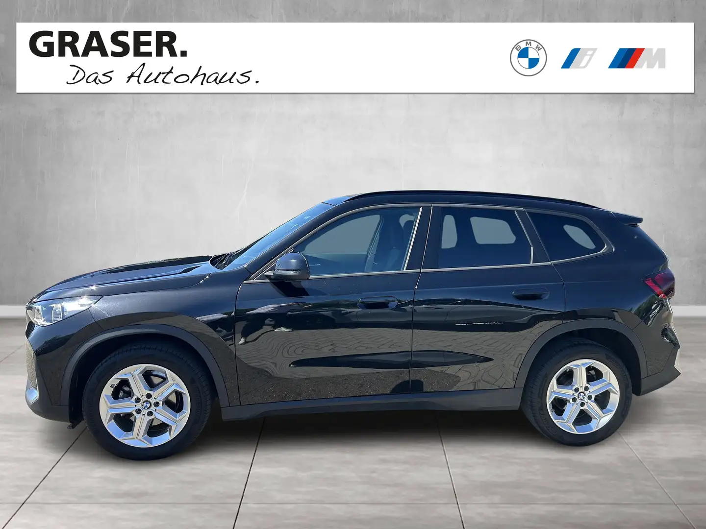 BMW X1 sDrive18i SAV DAB LED RFK Komfortzg. Shz PDC Zwart - 2