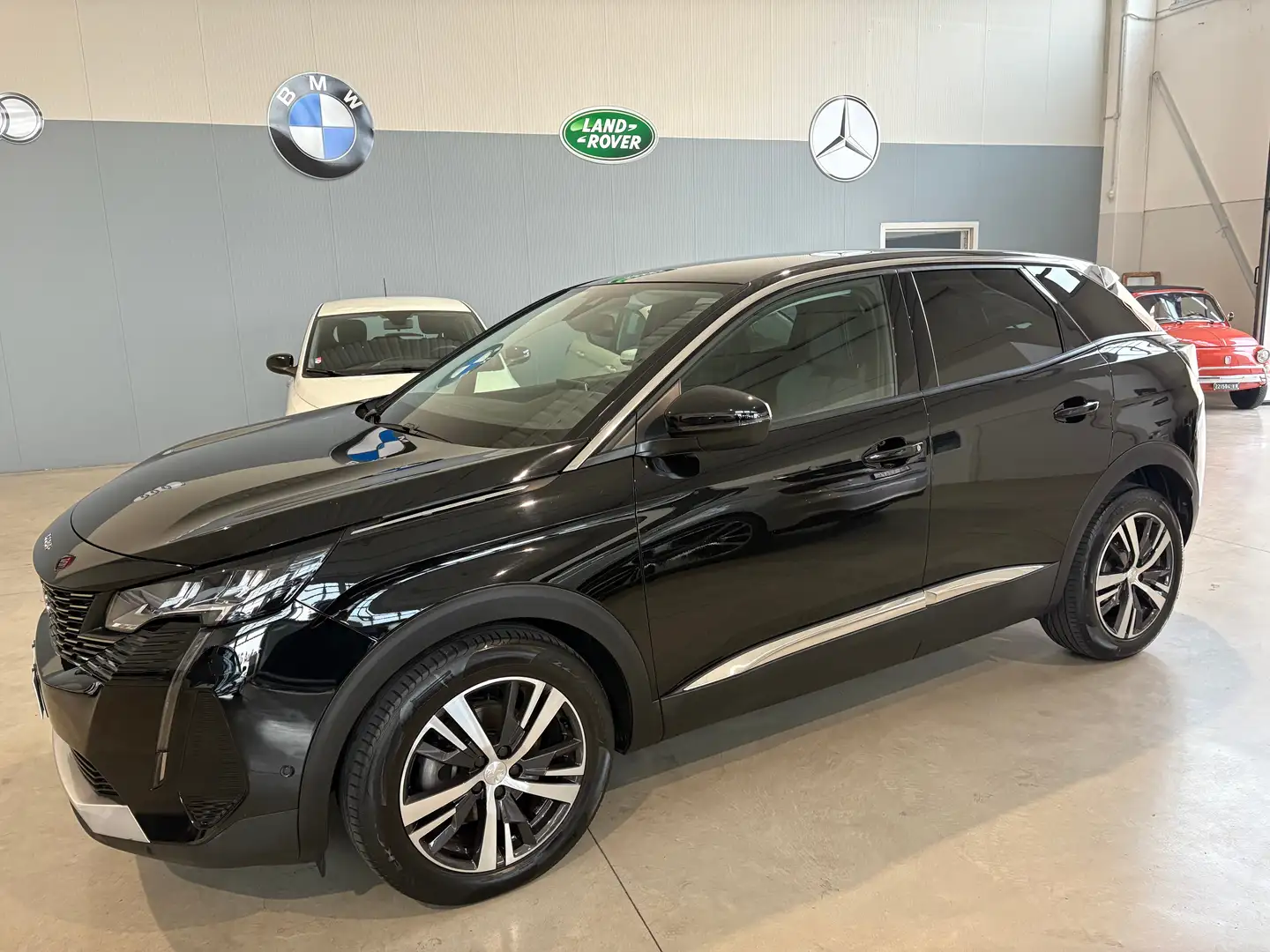 Peugeot 3008 3008 II 2021 1.5 bluehdi Allure Pack s Zwart - 1