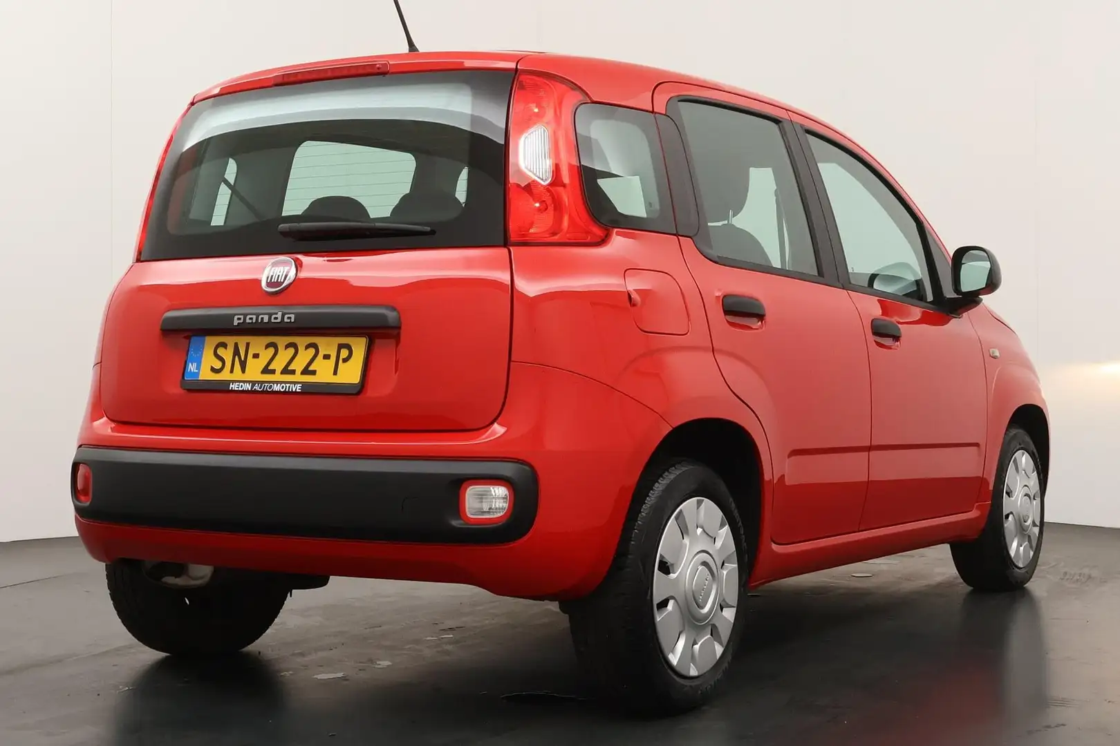 Fiat Panda 1.2 Popstar | Airco | 3-zits achterbank | Centrale Rouge - 2