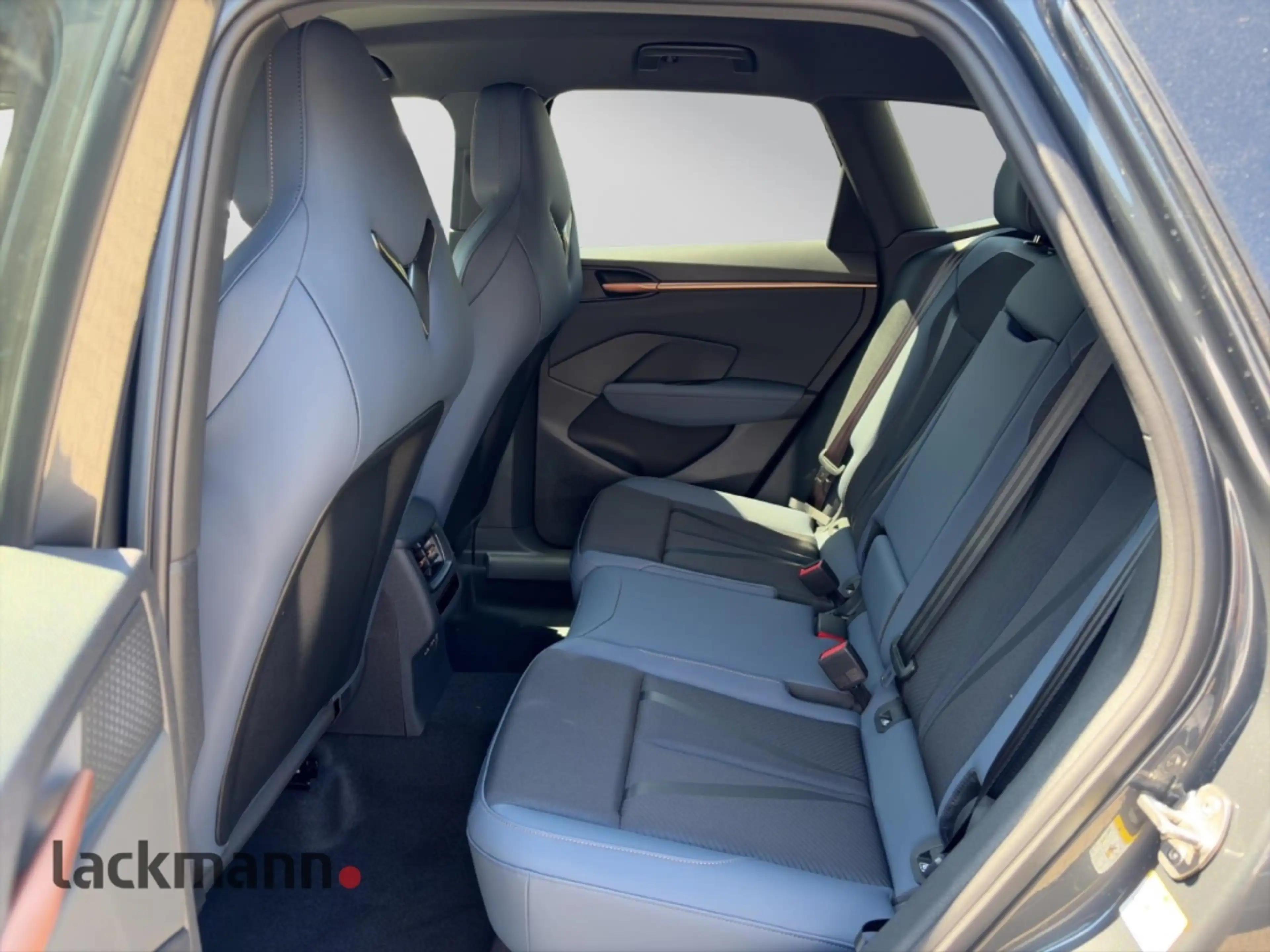 CUPRA Terramar 1.5 e-HYBRID *ALW*SHZ*AHK*HD-Matrix*XL — photo 9