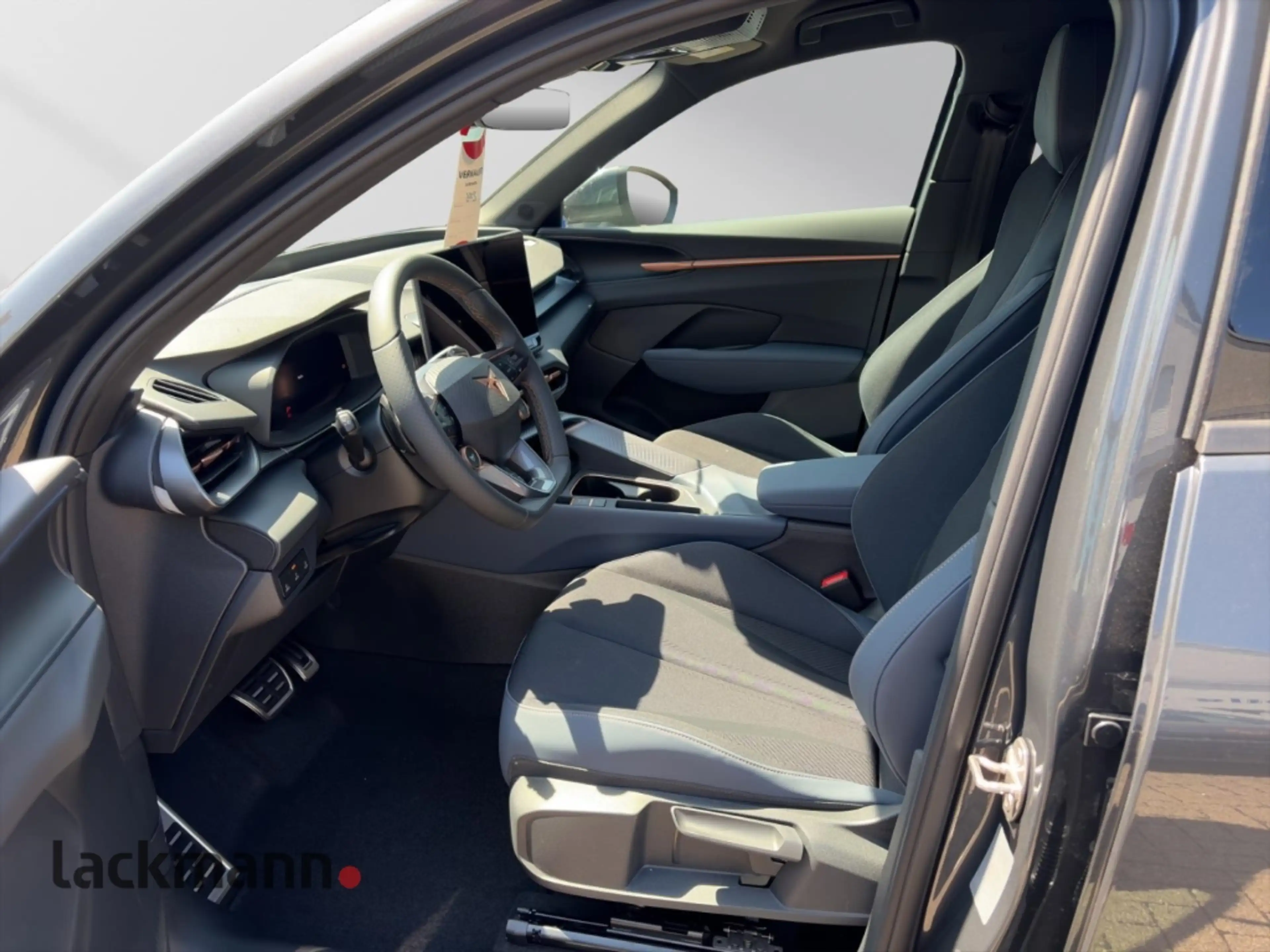 CUPRA Terramar 1.5 e-HYBRID *ALW*SHZ*AHK*HD-Matrix*XL — photo 8