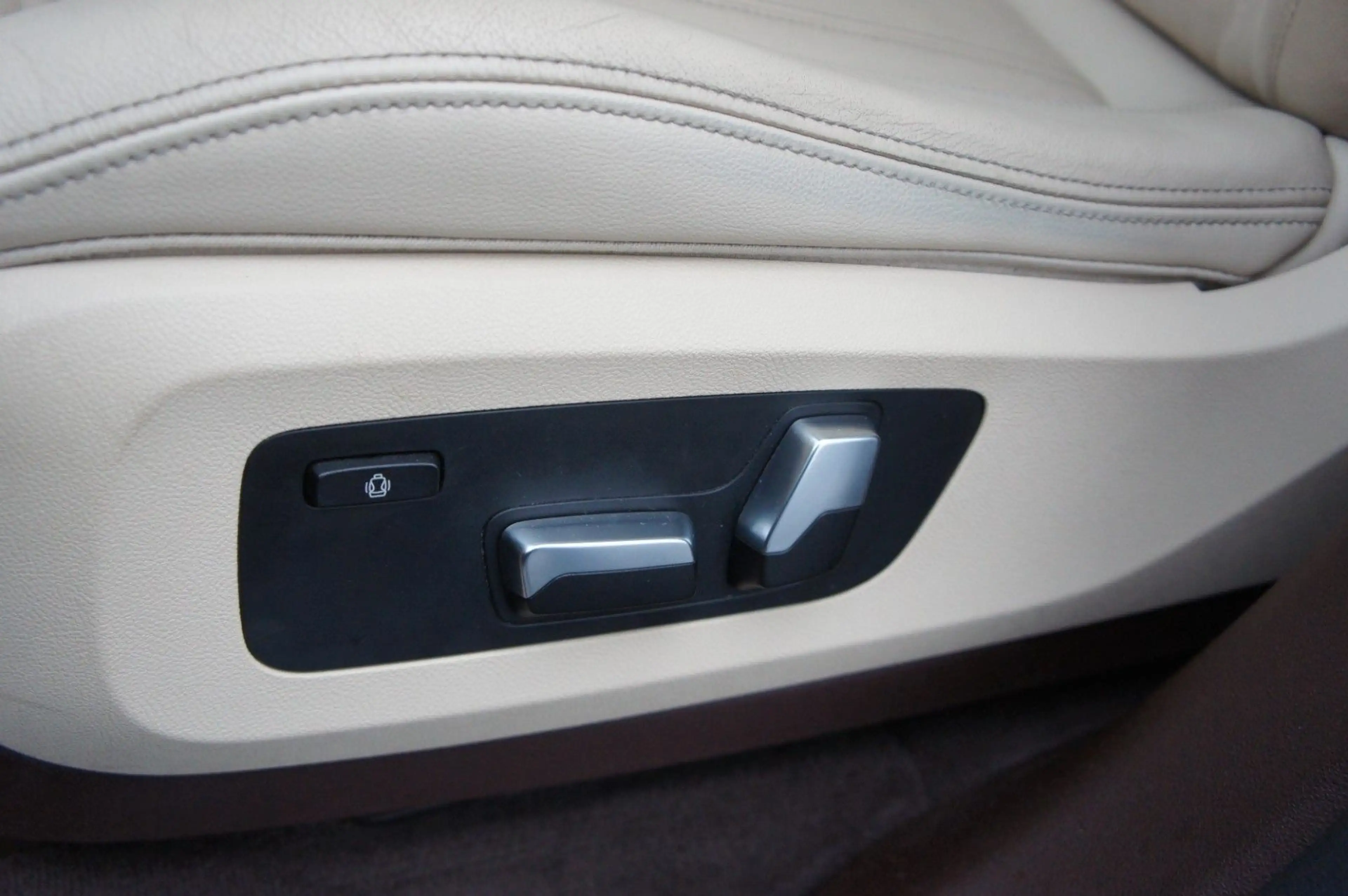 BMW X5 xDrive 30d xLine*ACC*PANO*LEDER*HUD*20Z*KAM* — photo 14