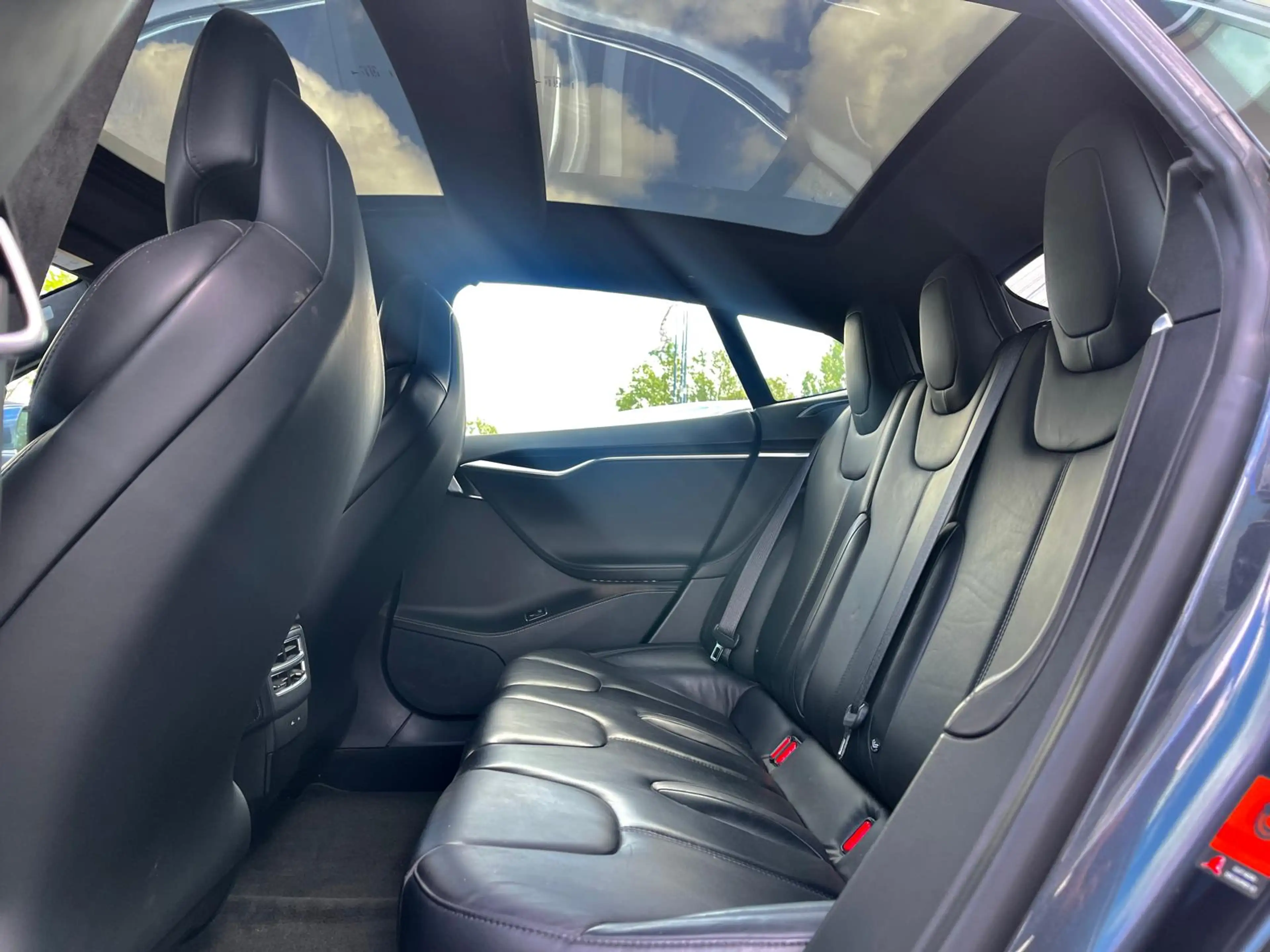 Tesla Model S DUAL MOTOR ! / ZEER NETTE STAAT !!! / 87.437KM — photo 15