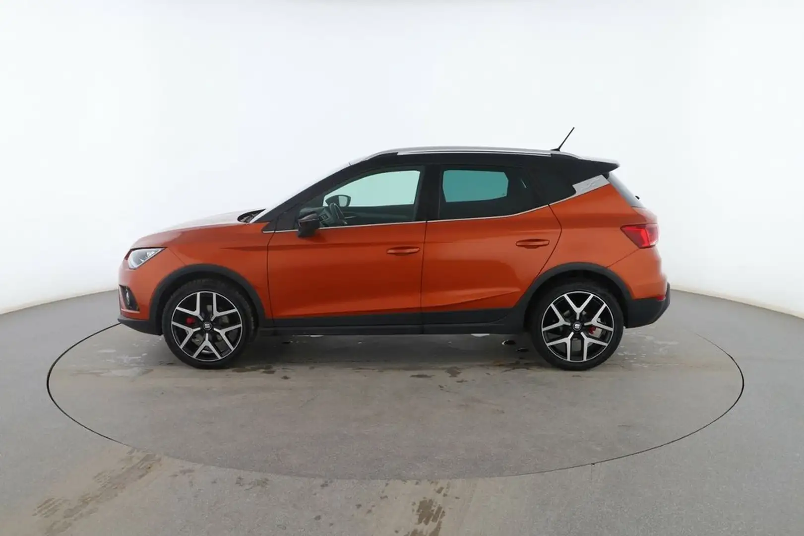 SEAT Arona 1.0 TSI FR narančasta - 2
