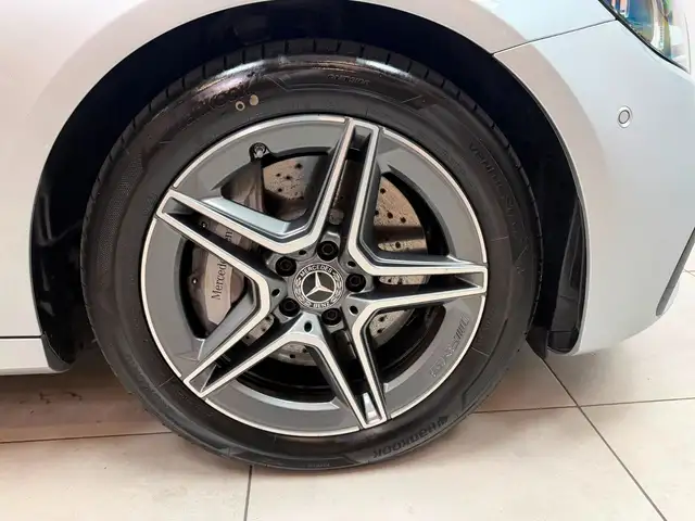 Mercedes-Benz 300 view 15