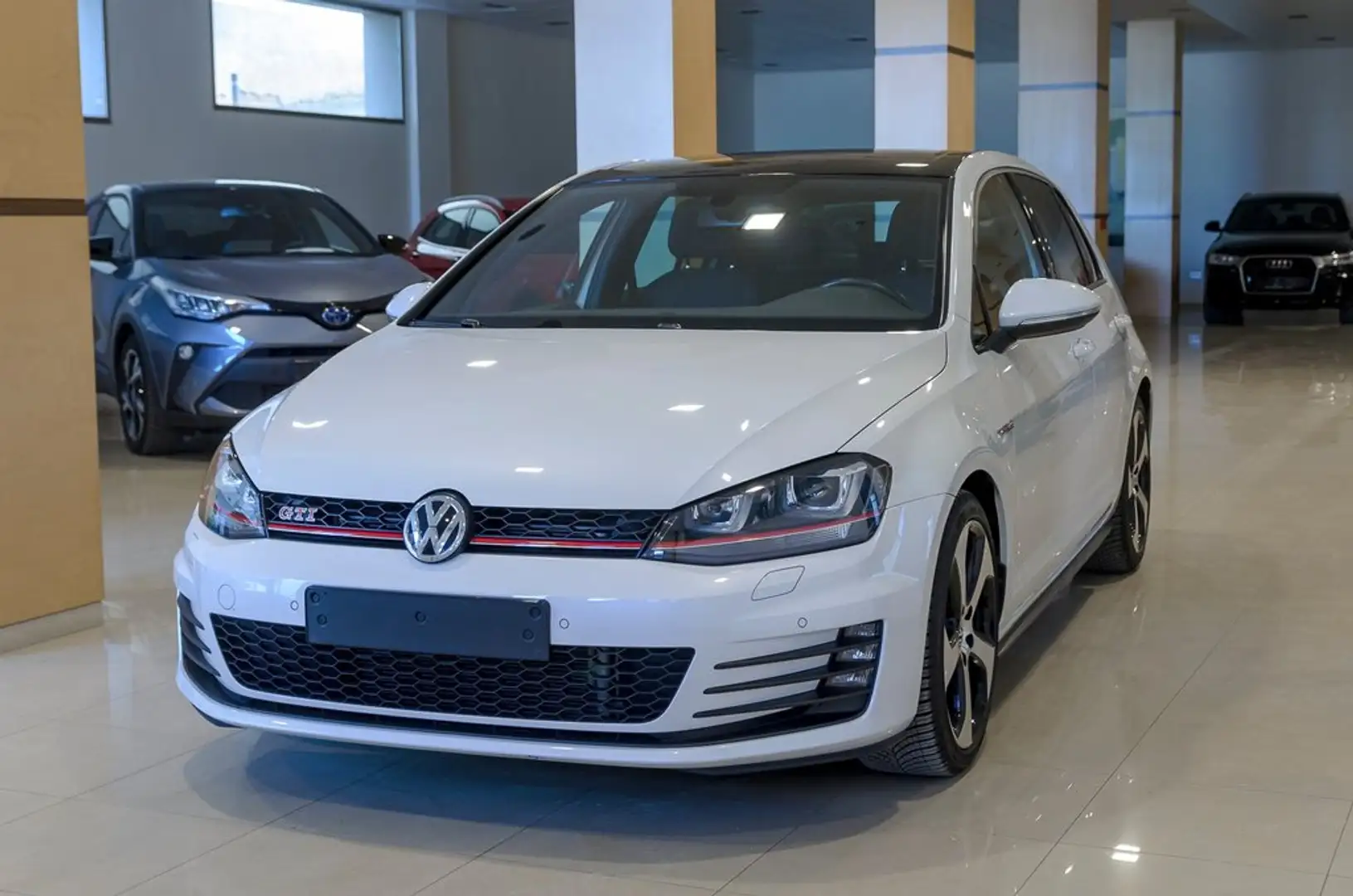 Volkswagen Golf 2.0 TSI 230cv DSG GTI Performance BMT Blanco - 2