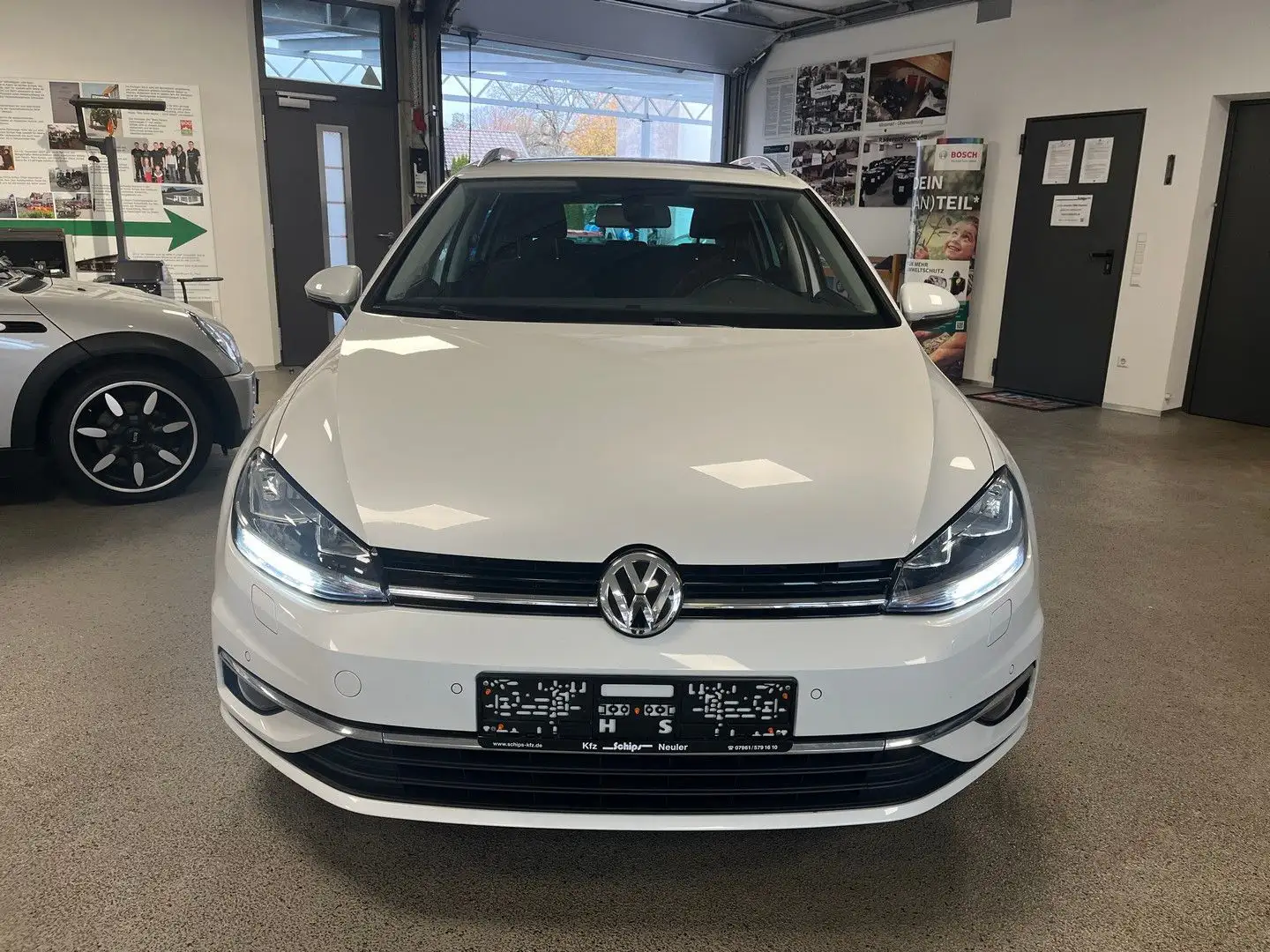 Volkswagen Golf VII Variant Comfortline DSG Navi/Pano/AC Weiß - 1