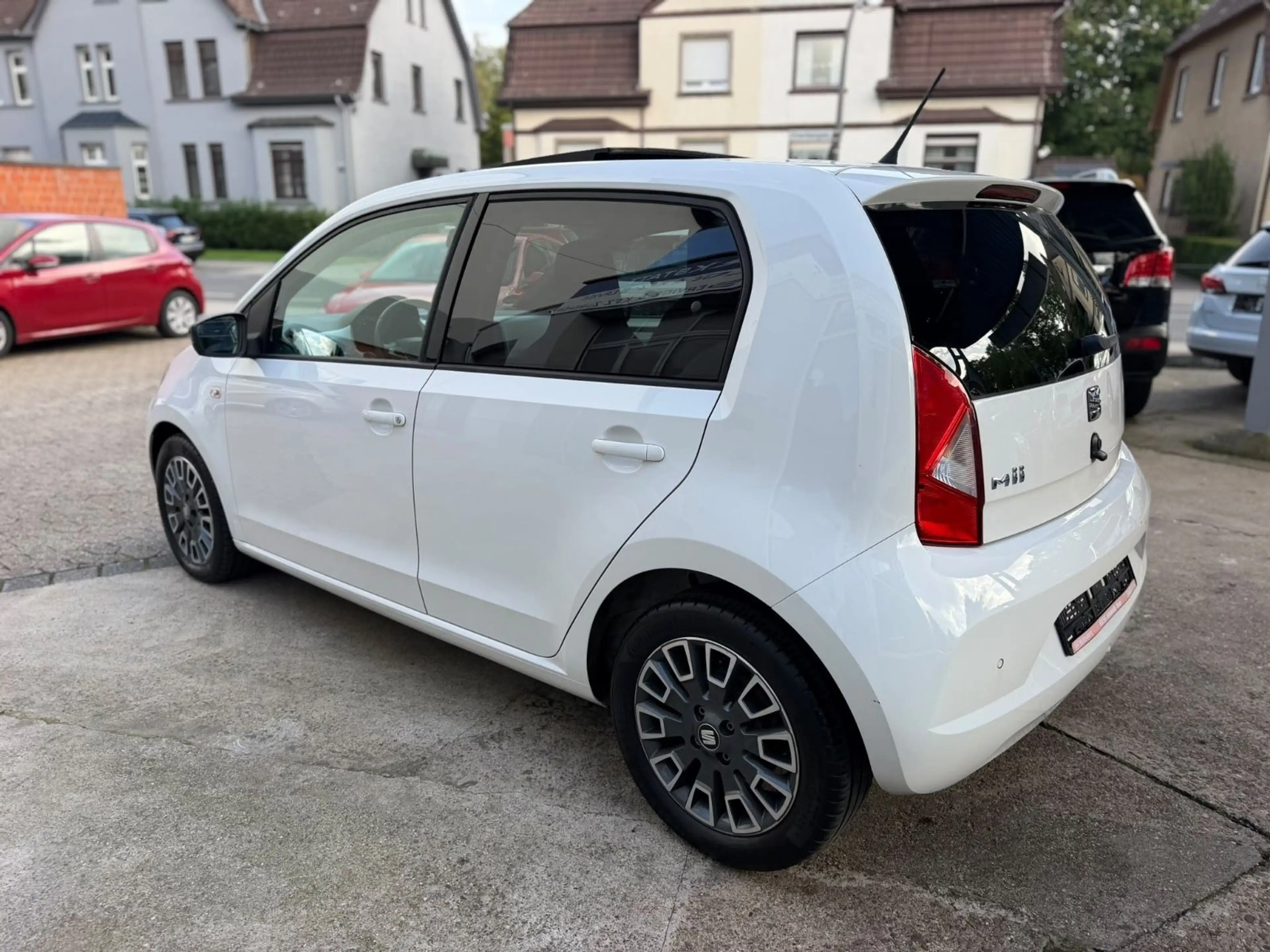 SEAT Mii Chic, Panorama,Klima,PDC,Garantie — photo 4