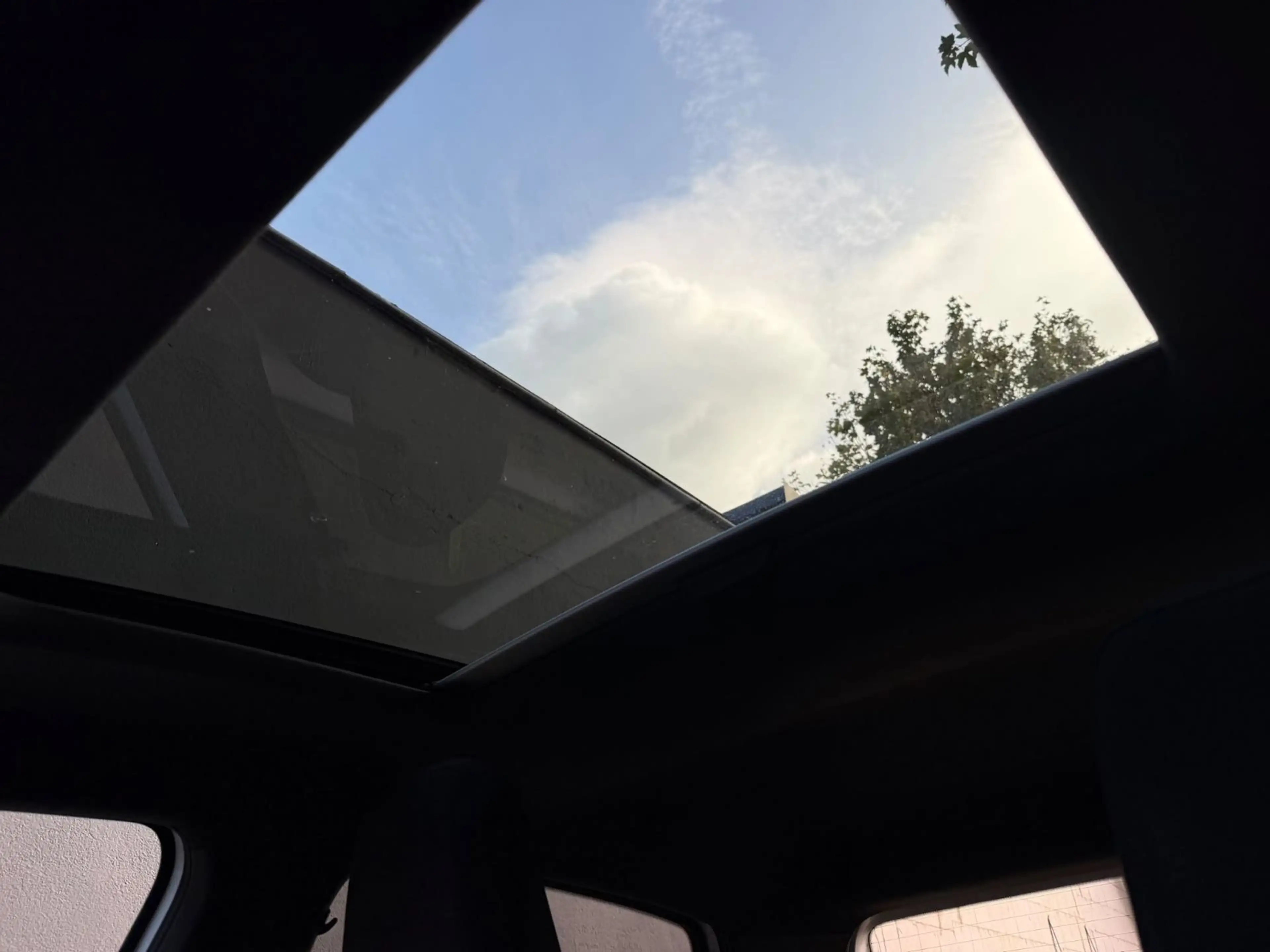 SEAT Mii Chic, Panorama,Klima,PDC,Garantie — photo 12