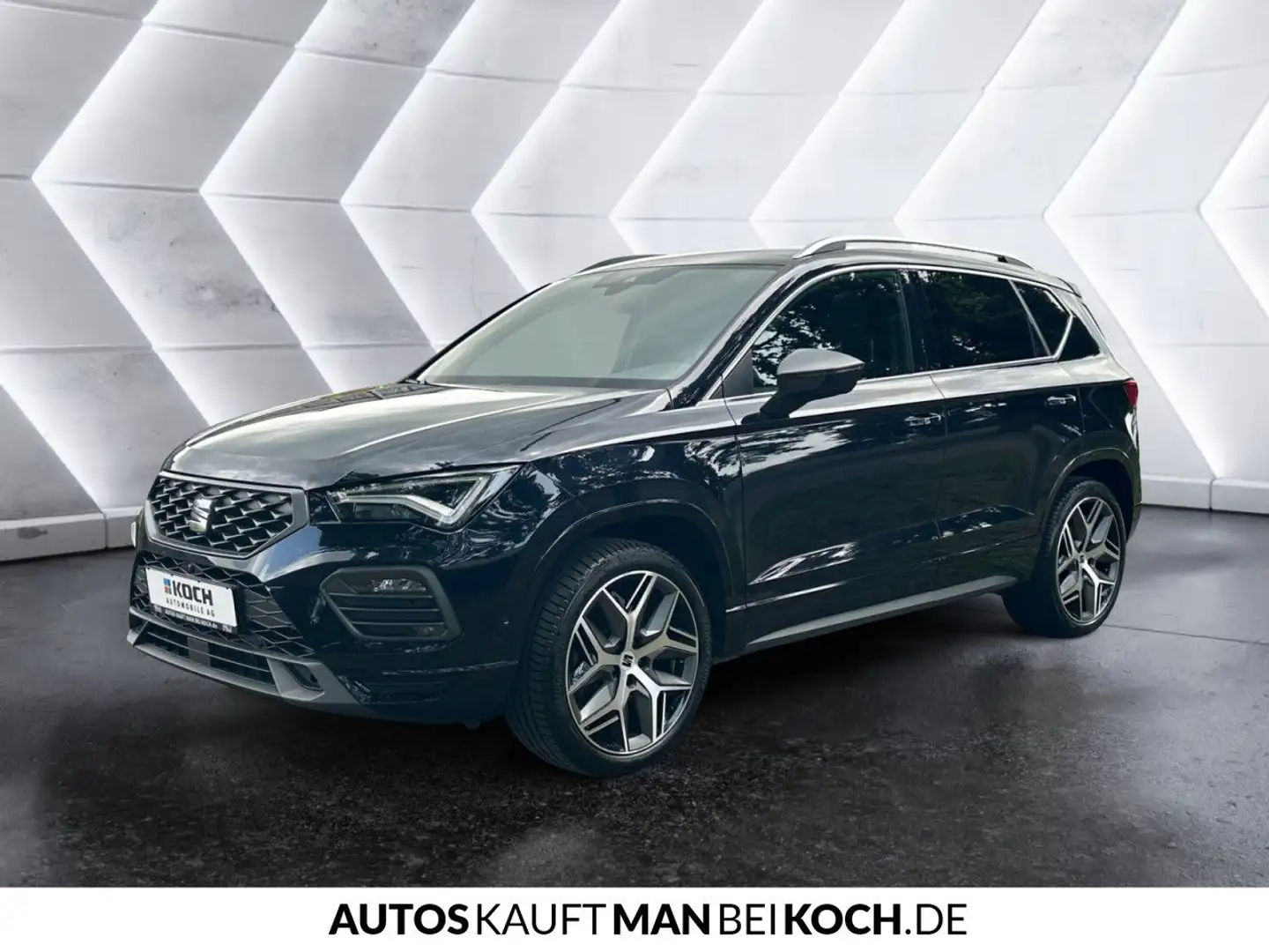 SEAT Ateca 2.0 TSI 4Drive FR PANO AHK DCC NAVI LED Schwarz - 2