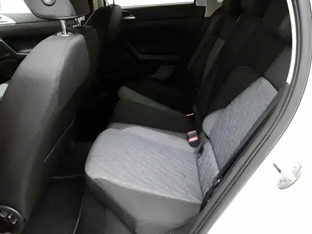 Volkswagen Polo view 13
