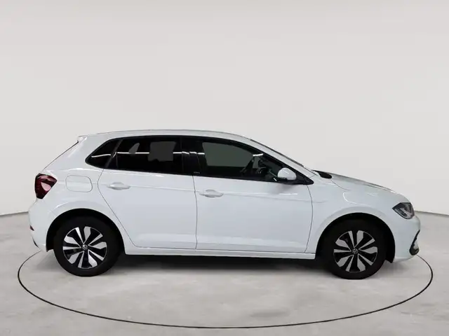 Volkswagen Polo view 3