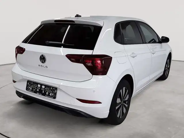 Volkswagen Polo view 4