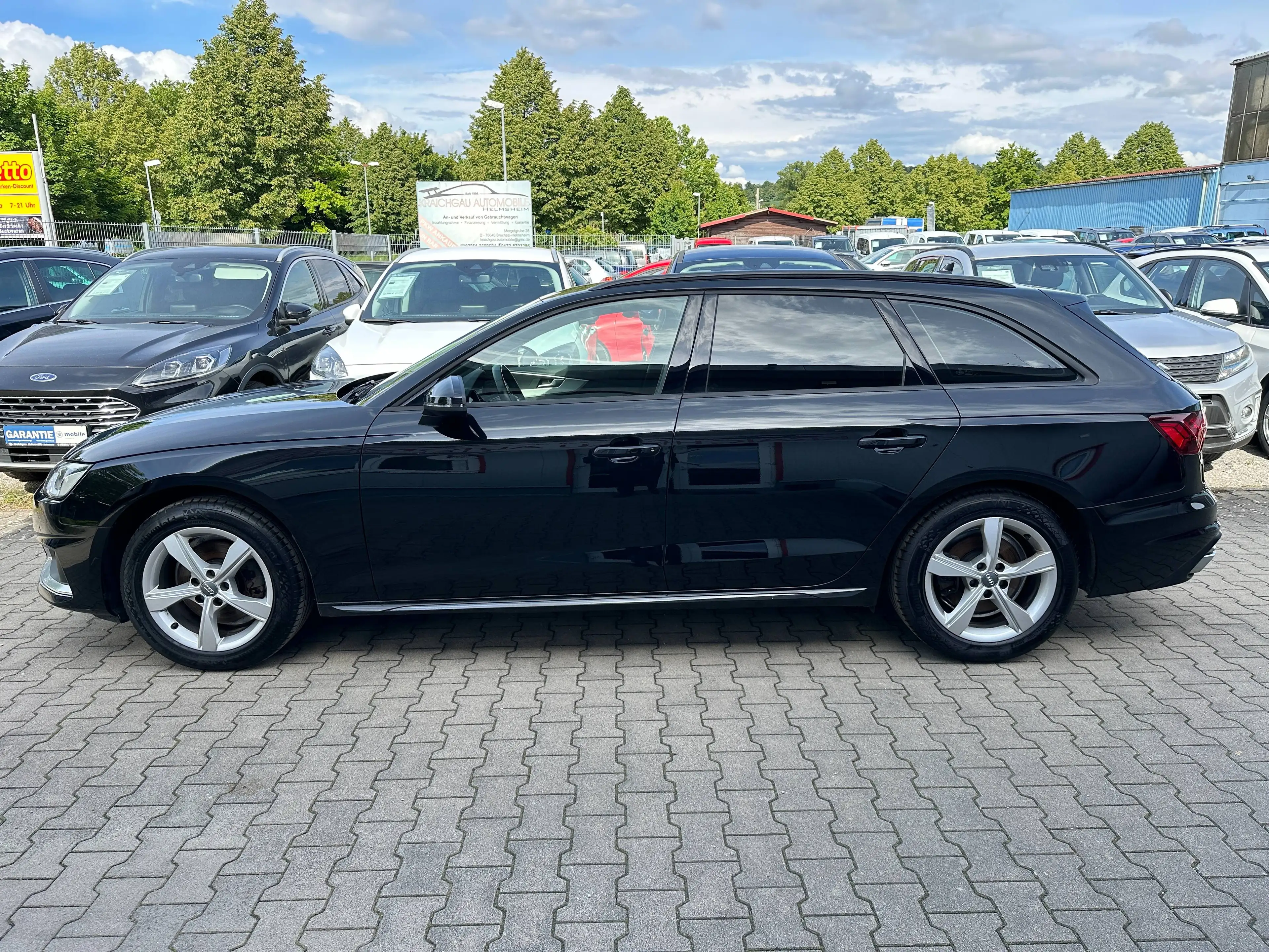 Audi A4 30 TDI*TüV Neu*AHK*LED*Klima*Navi*Sitzhzg*SR+WR — photo 2
