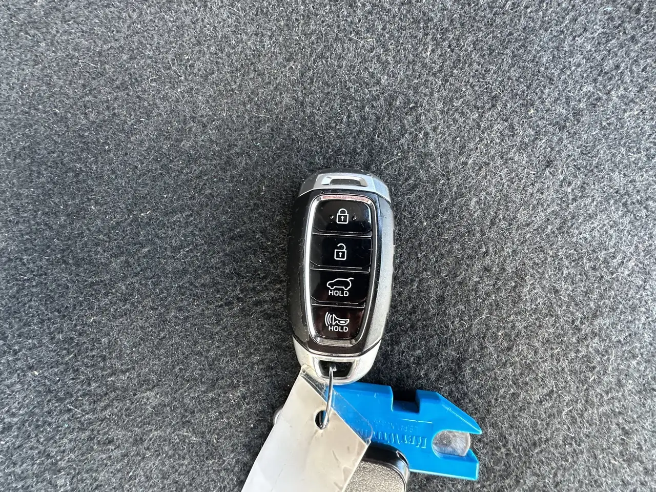 Hyundai KONA photo Hyundai KONA