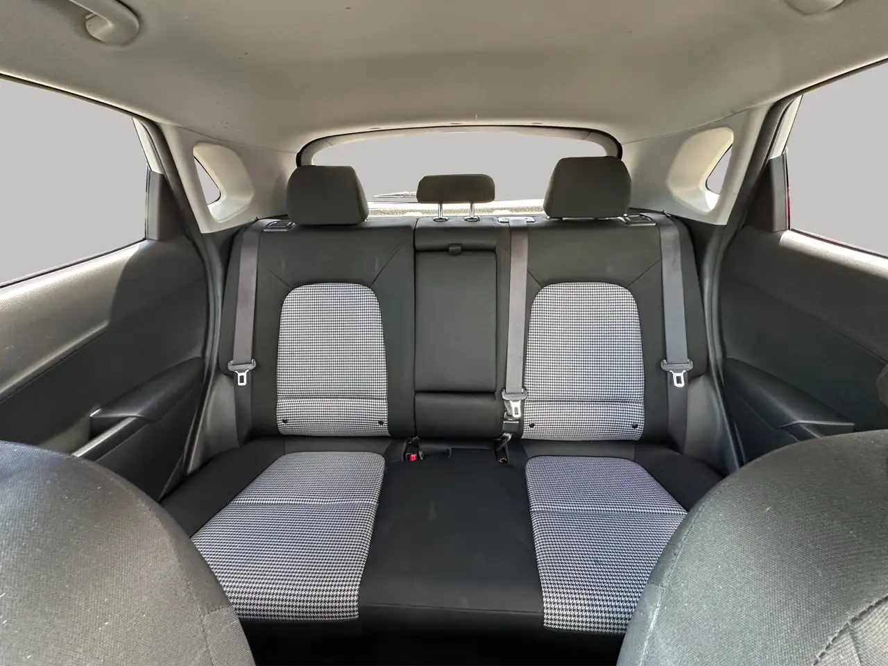 Hyundai KONA photo Hyundai KONA