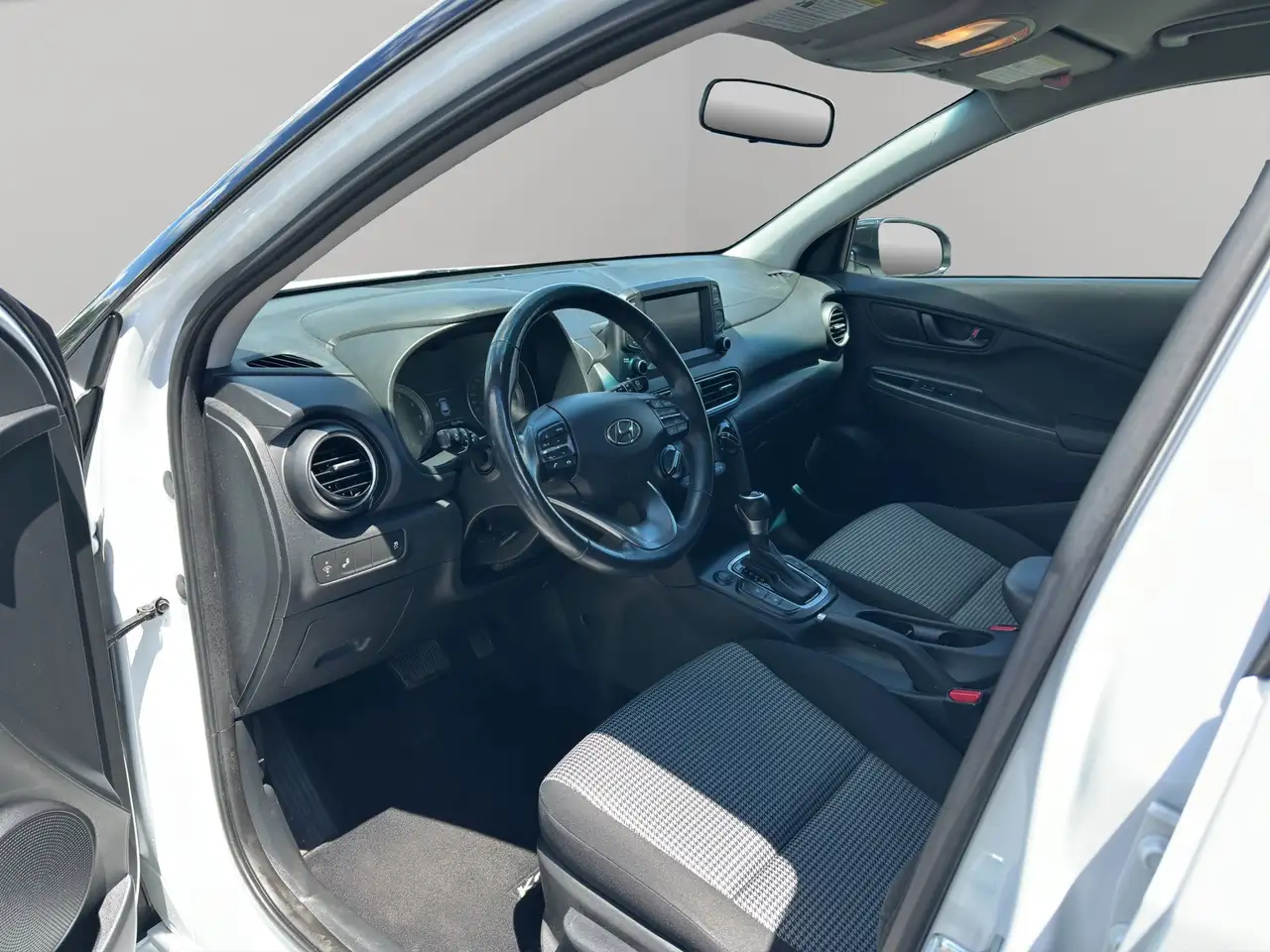 Hyundai KONA photo Hyundai KONA