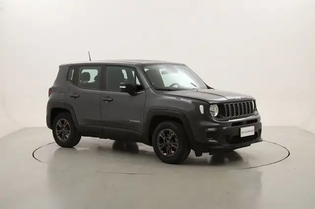 Jeep Renegade view 7