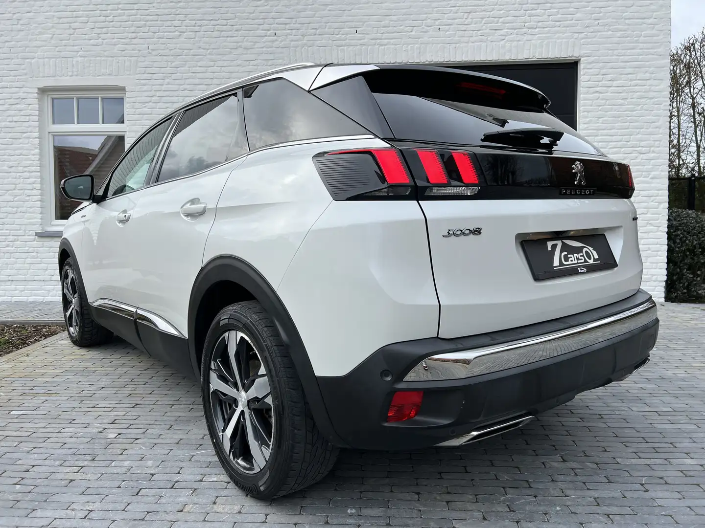 Peugeot 3008 1.2 PureT Allure GT Line Leer Camera Acc Keyless Білий - 2
