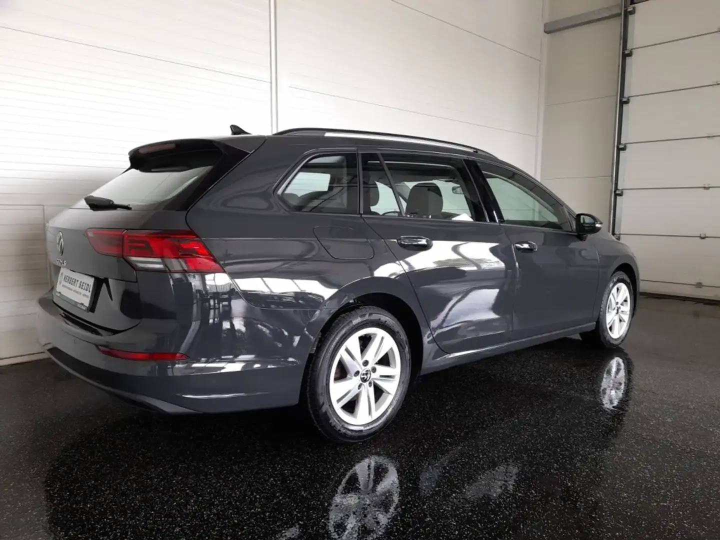 Volkswagen Golf VIII Variant LIFE 2,0 TDI *LED PLUS / VIRTUELL PRO / NAVI / ACC / KAMERA / VERKEHRSZEICHEN & SPURHALTEASSIST* Grau - 2