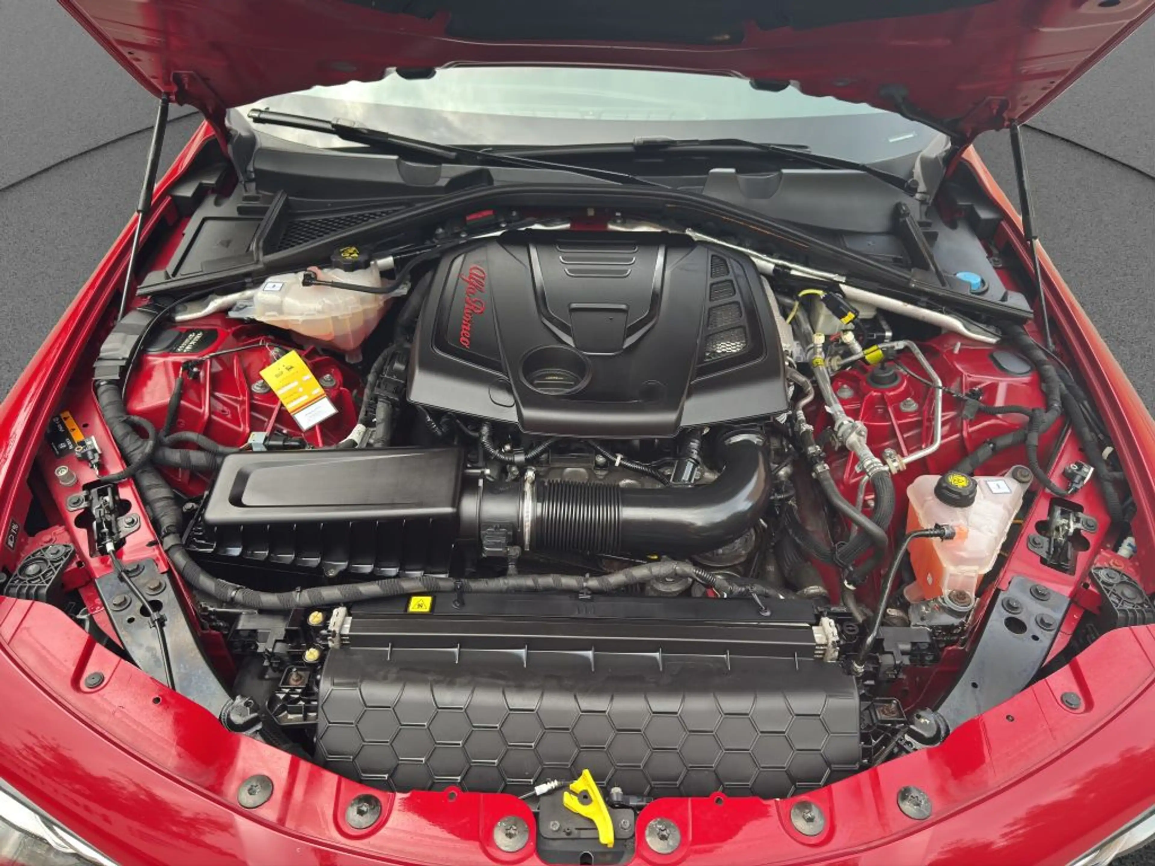Alfa Romeo Giulia GIULIA VELOCE 1. HAND SCHECKHEFT DE-FZG. KD NEU — photo 15